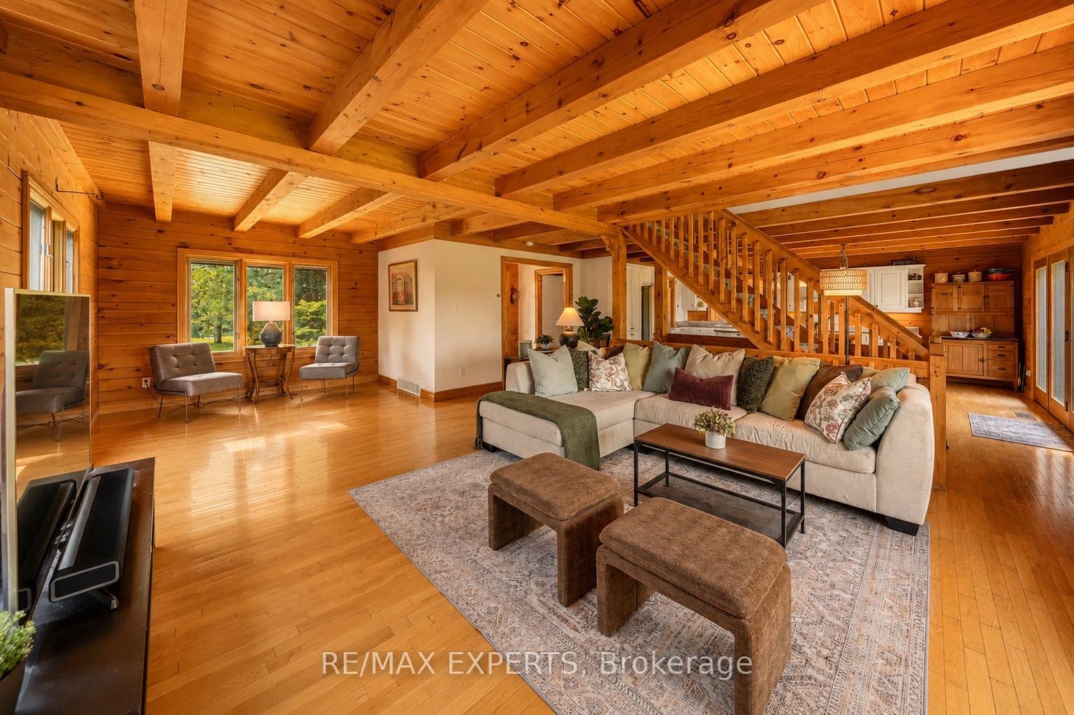 Photo 8 of 15481 Mount Wolfe Road, Caledon, Palgrave — HOMEH