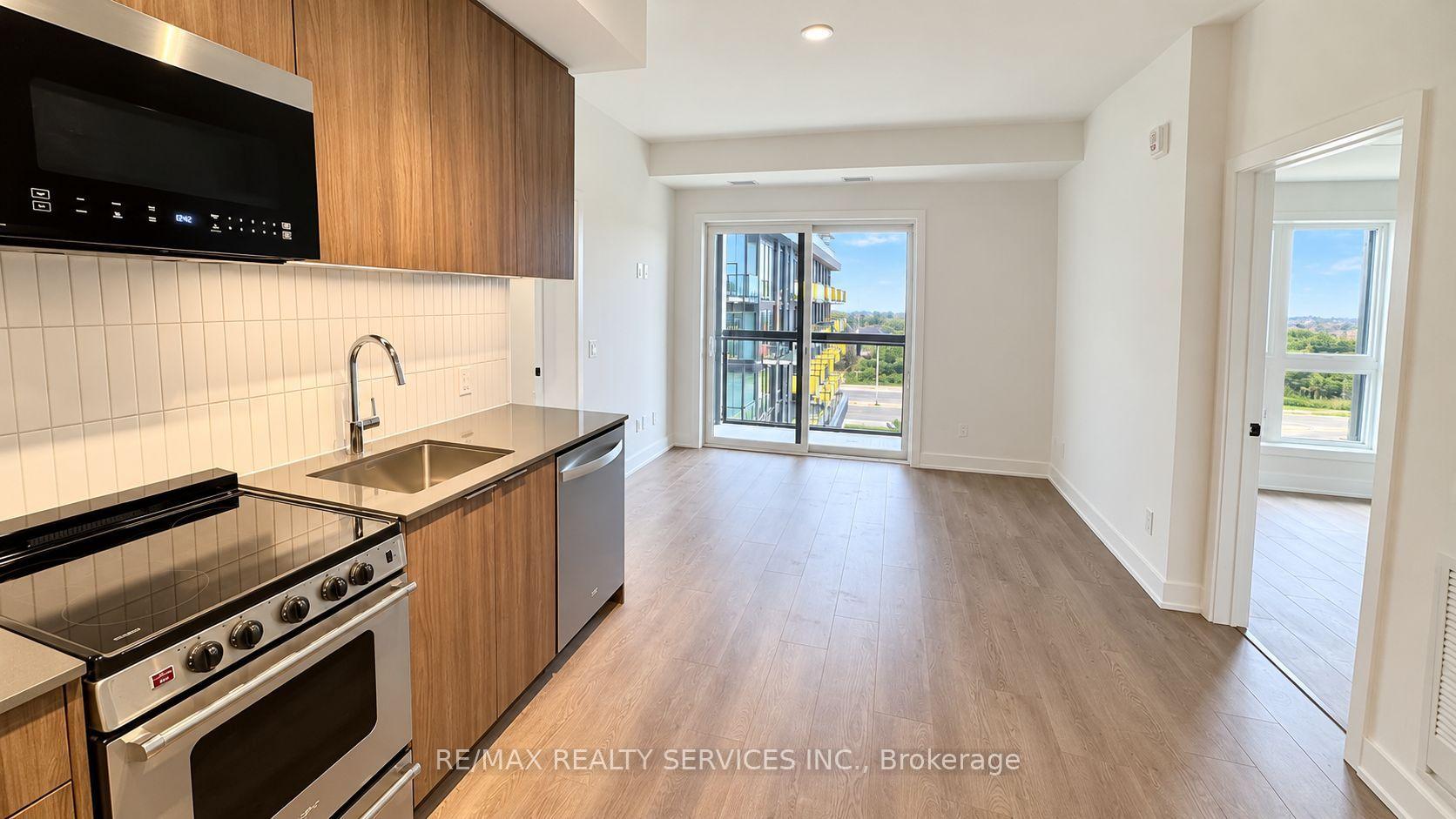 Photo 3 of Unit 615, 3008 William Cutmore Boulevard, Oakville, Joshua Meadows — HOMEH