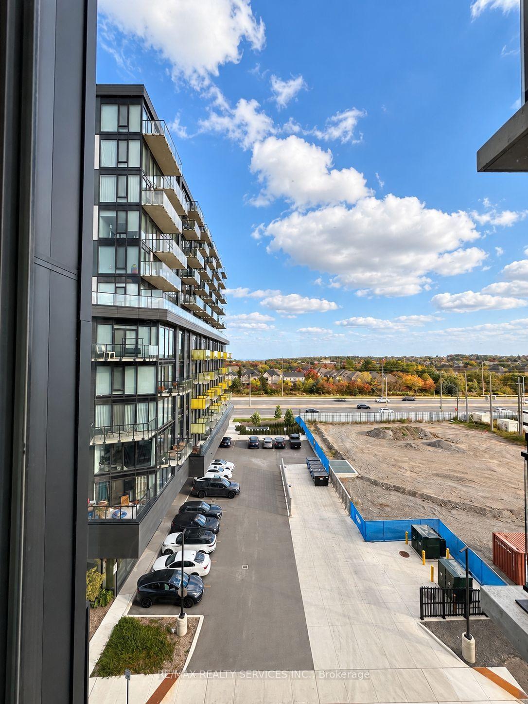 Photo 13 of Unit 615, 3008 William Cutmore Boulevard, Oakville, Joshua Meadows — HOMEH