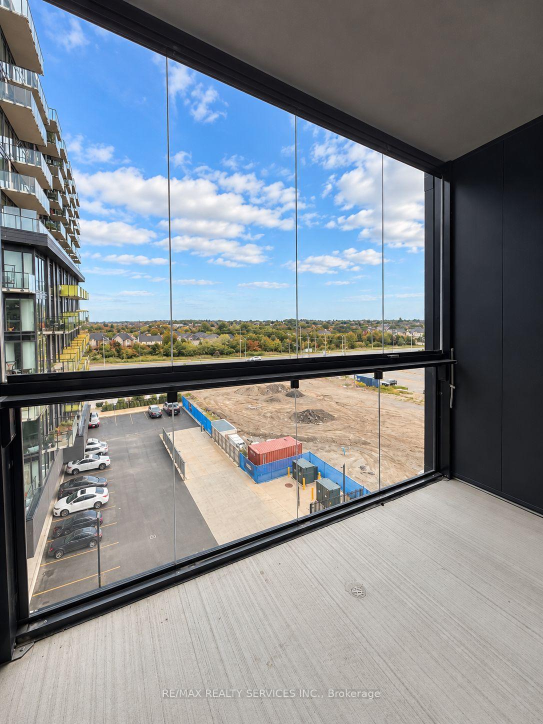 Photo 14 of Unit 615, 3008 William Cutmore Boulevard, Oakville, Joshua Meadows — HOMEH