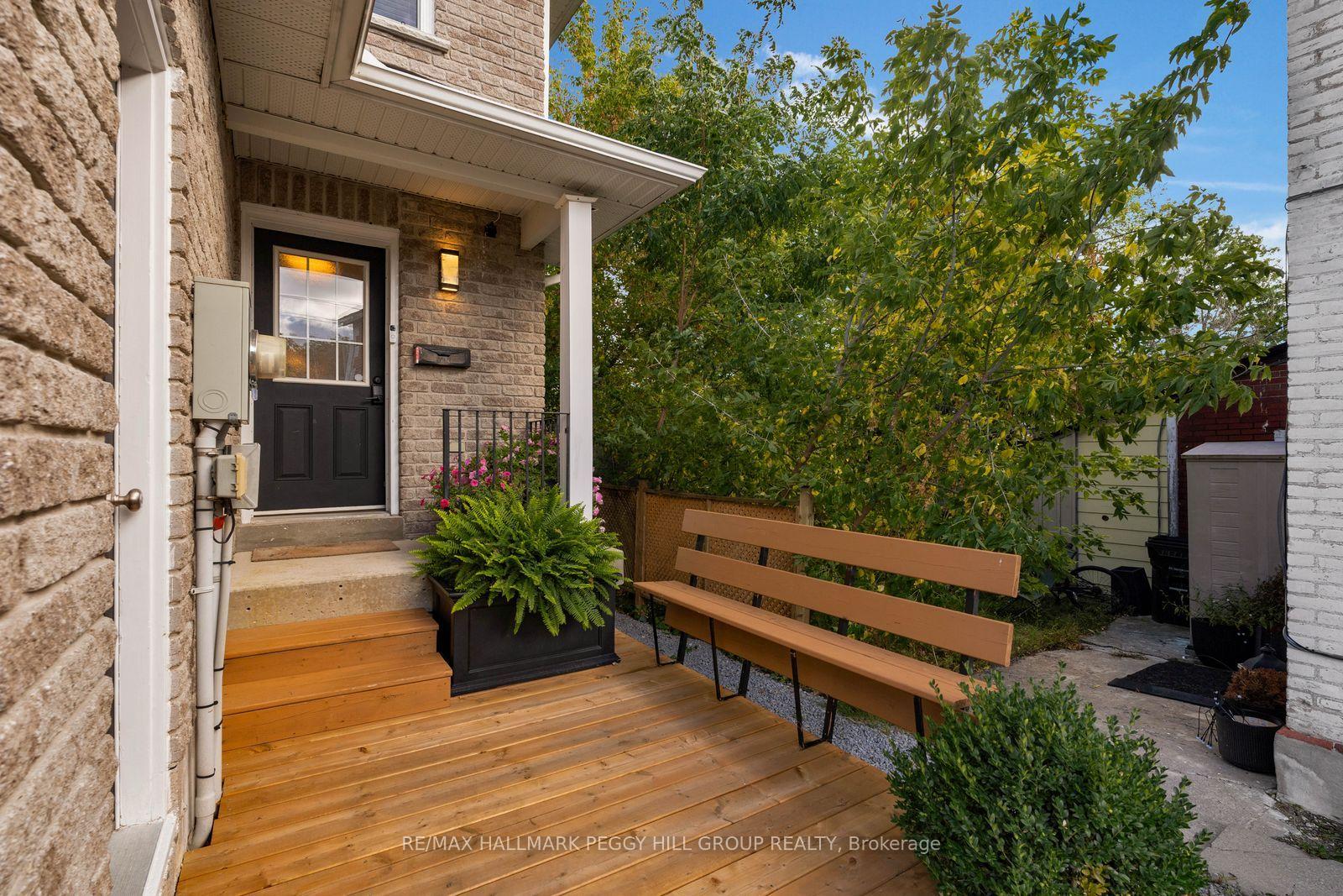Photo 2 of 83 Sanford Street, Barrie, Sanford — HOMEH
