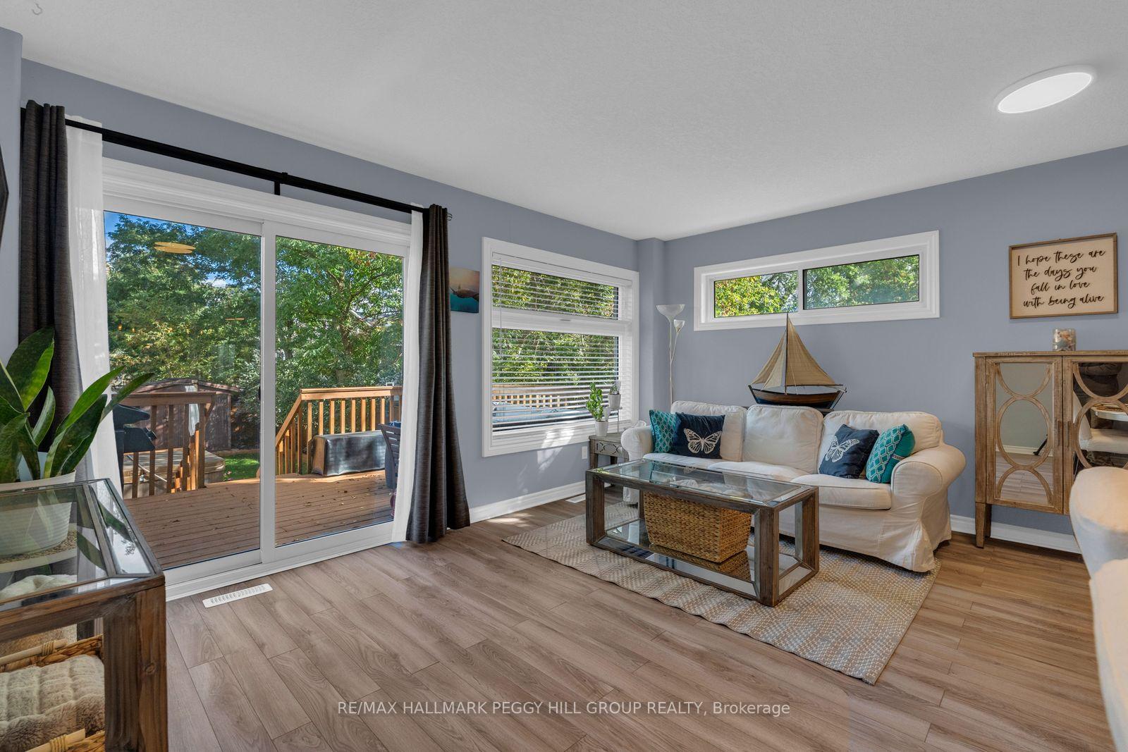 Photo 6 of 83 Sanford Street, Barrie, Sanford — HOMEH