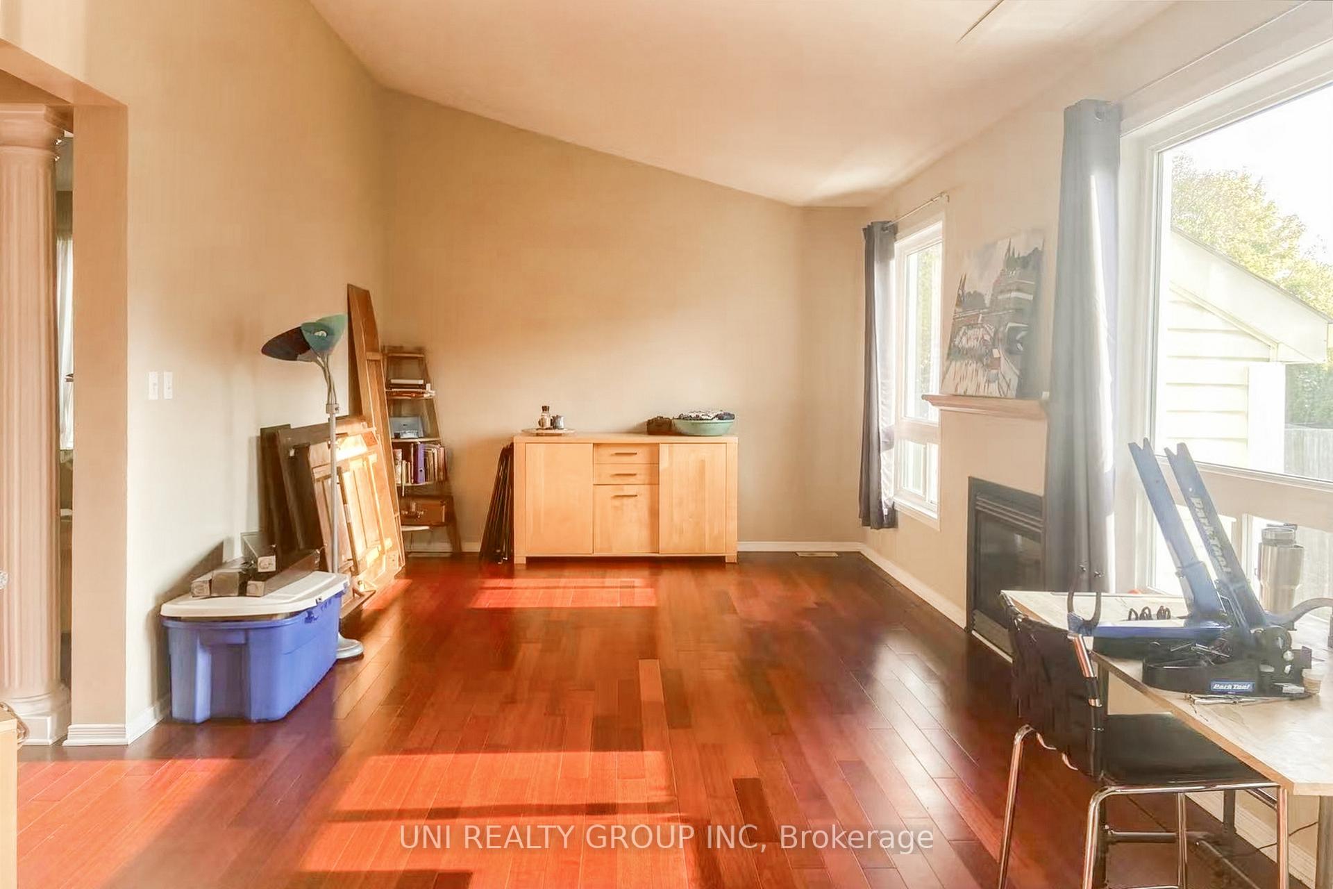 Photo 6 of 131 Lamplighters Drive, Ottawa, Barrhaven - Cedargrove/Fraserdale — HOMEH