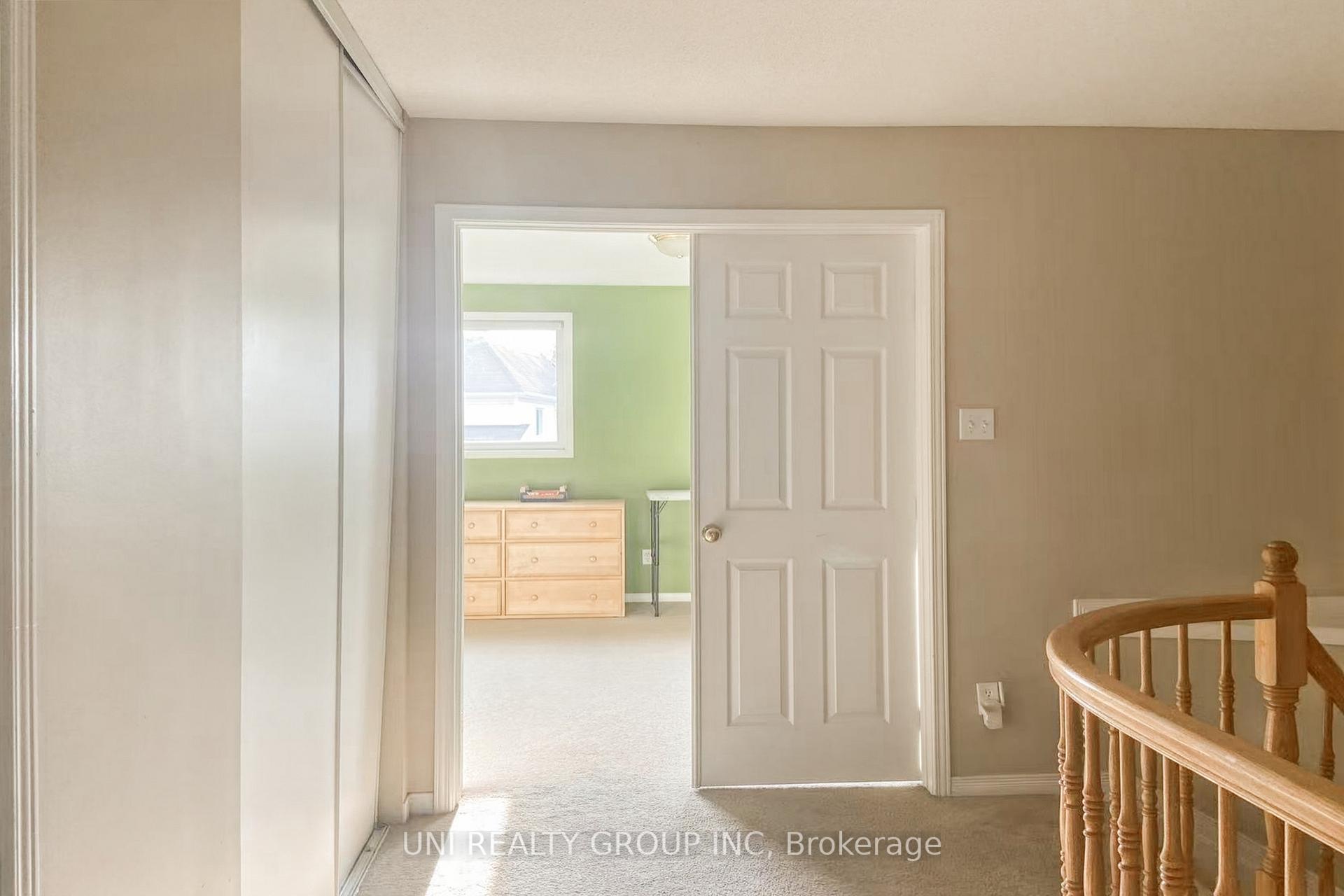 Photo 12 of 131 Lamplighters Drive, Ottawa, Barrhaven - Cedargrove/Fraserdale — HOMEH