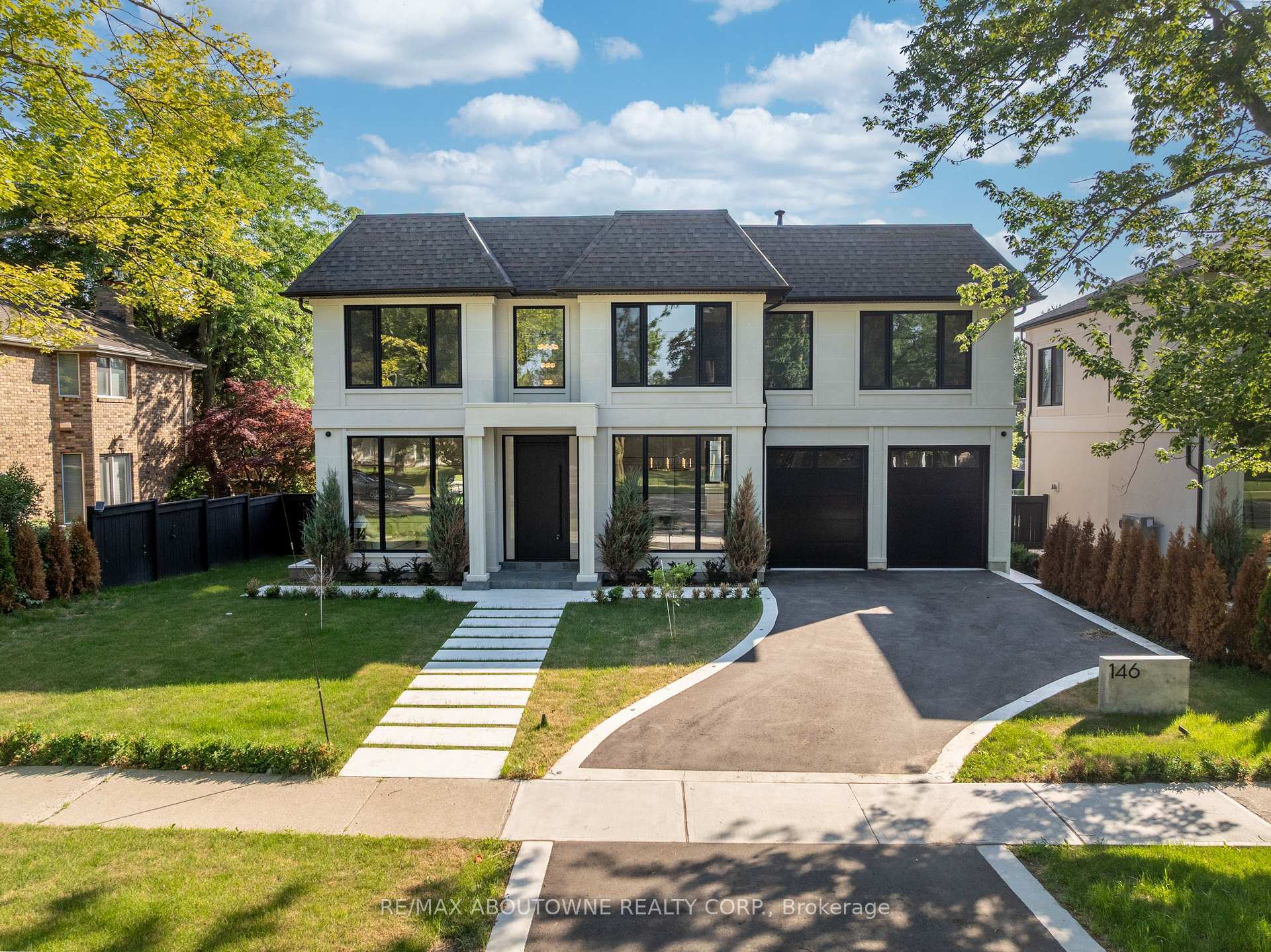 Photo 3 of 146 Third Line, Oakville, Bronte — HOMEH