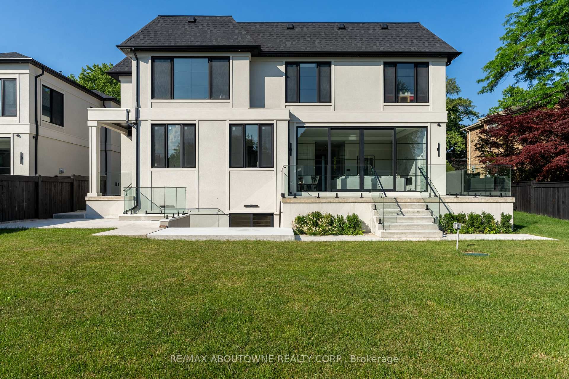 Photo 41 of 146 Third Line, Oakville, Bronte — HOMEH