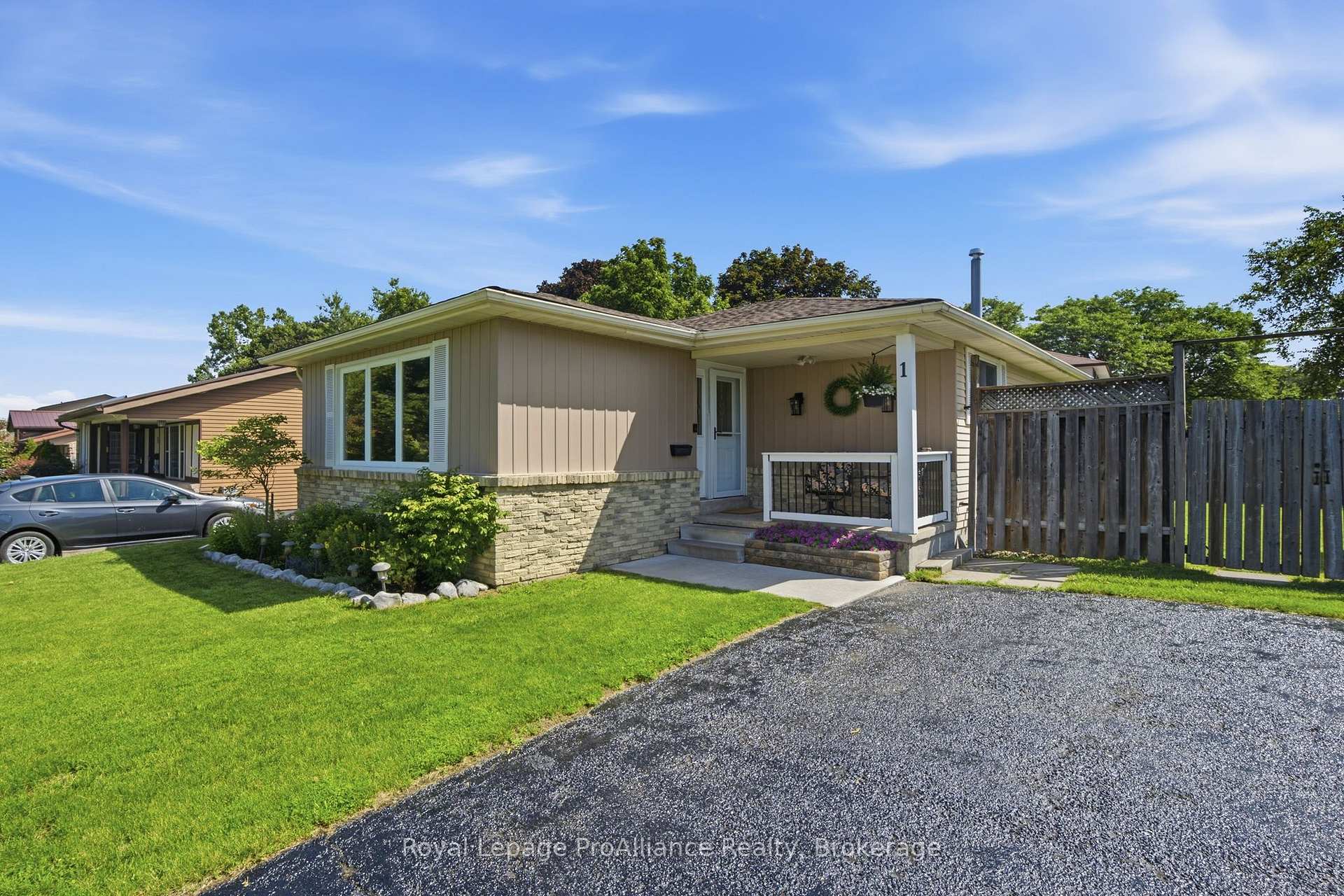 Photo 5 of 1 Alnet Drive, Belleville, Belleville Ward — HOMEH