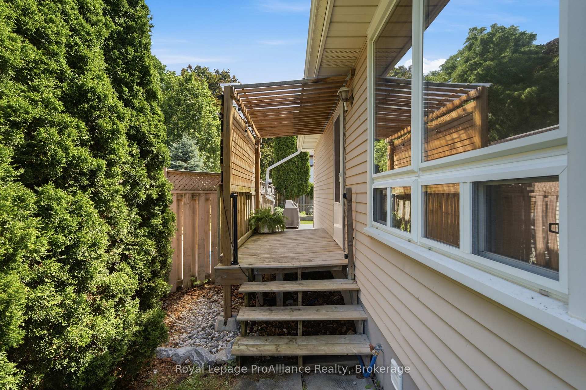 Photo 36 of 1 Alnet Drive, Belleville, Belleville Ward — HOMEH