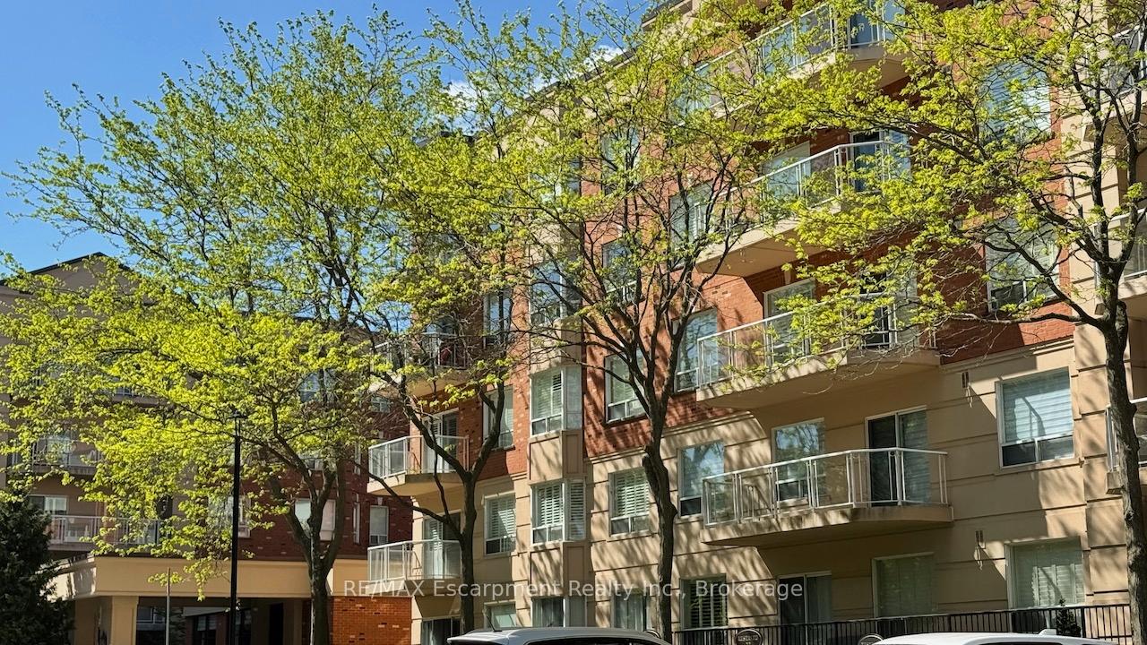 Photo 3 of Unit 310, 5188 Lakeshore Road, Burlington, Appleby — HOMEH