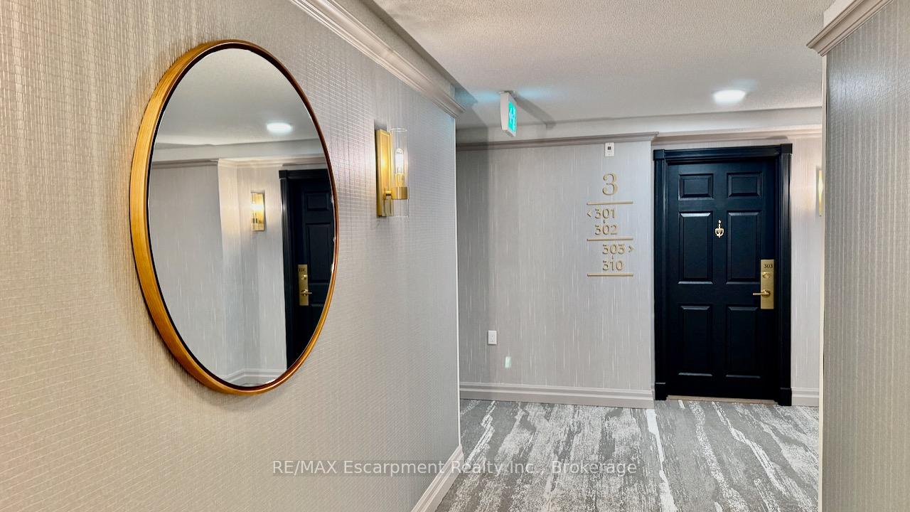 Photo 5 of Unit 310, 5188 Lakeshore Road, Burlington, Appleby — HOMEH