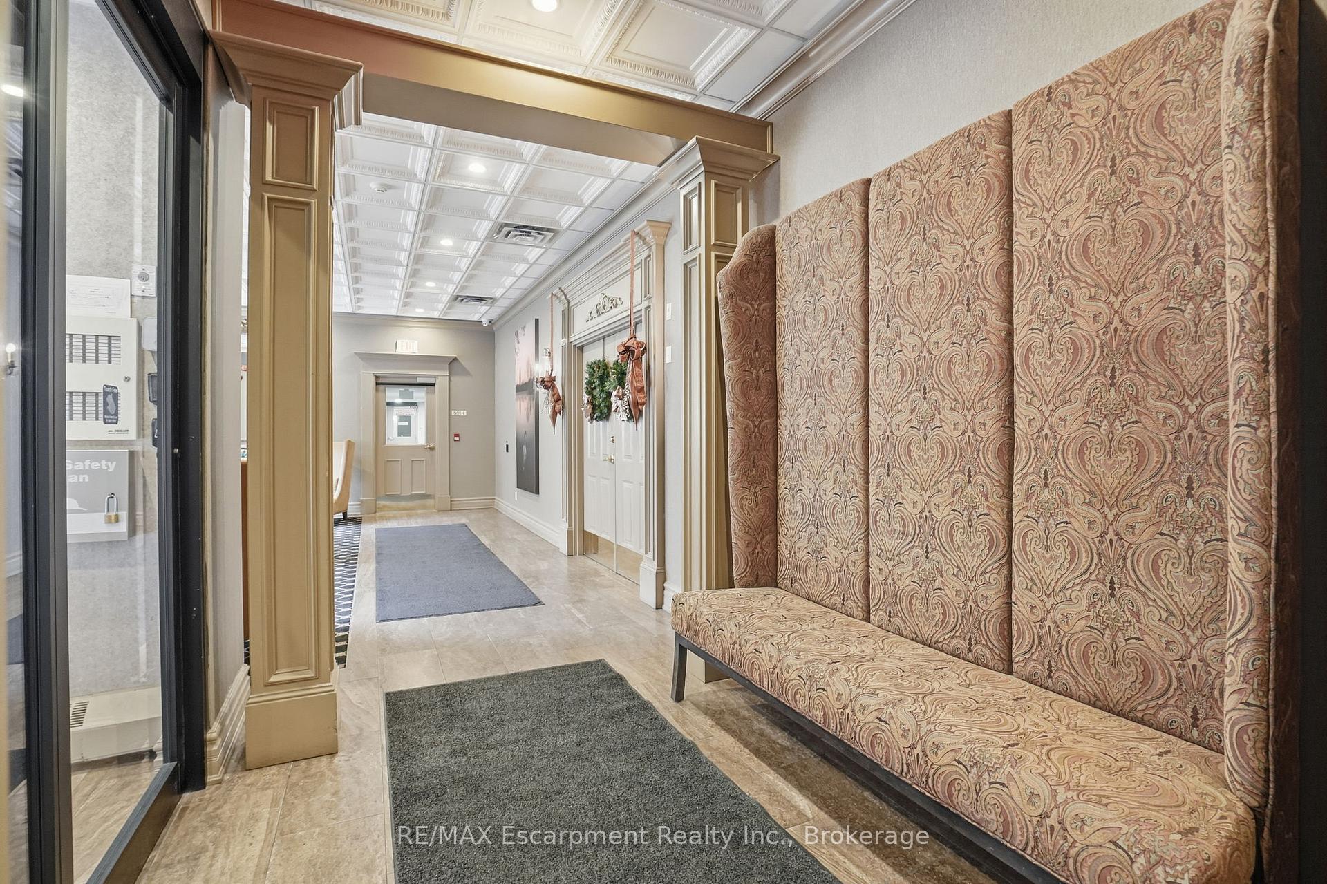 Photo 33 of Unit 310, 5188 Lakeshore Road, Burlington, Appleby — HOMEH