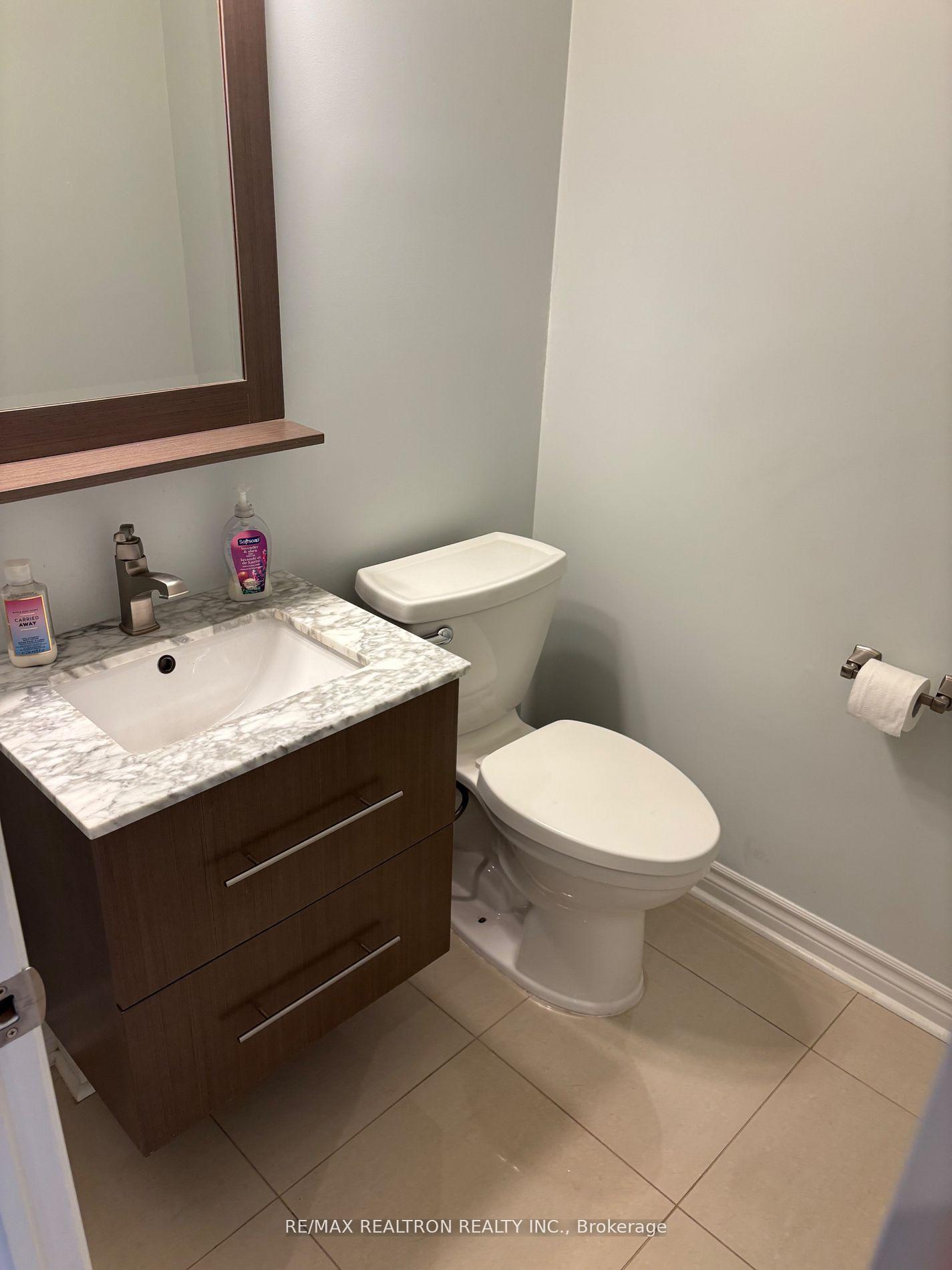Photo 9 of 6 Joanna Crescent, Vaughan, Crestwood-Springfarm-Yorkhill — HOMEH