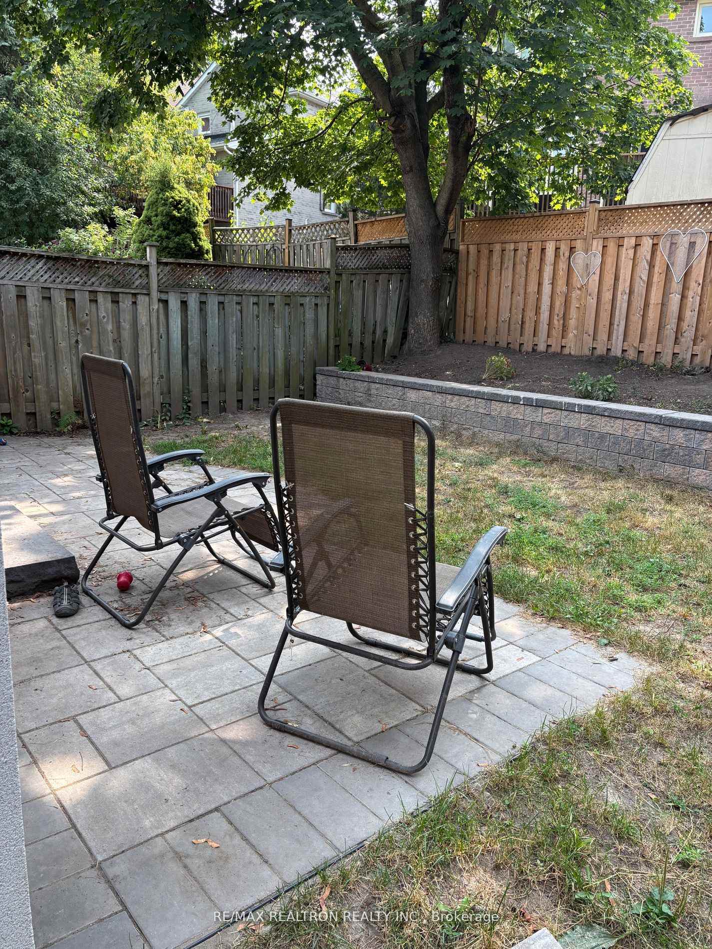 Photo 26 of 6 Joanna Crescent, Vaughan, Crestwood-Springfarm-Yorkhill — HOMEH