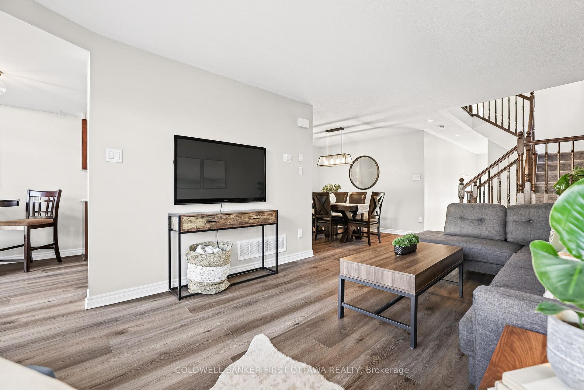 Photo 8 of 151 Calvington Avenue, Ottawa, Kanata - Kanata Lakes/Heritage Hills — HOMEH