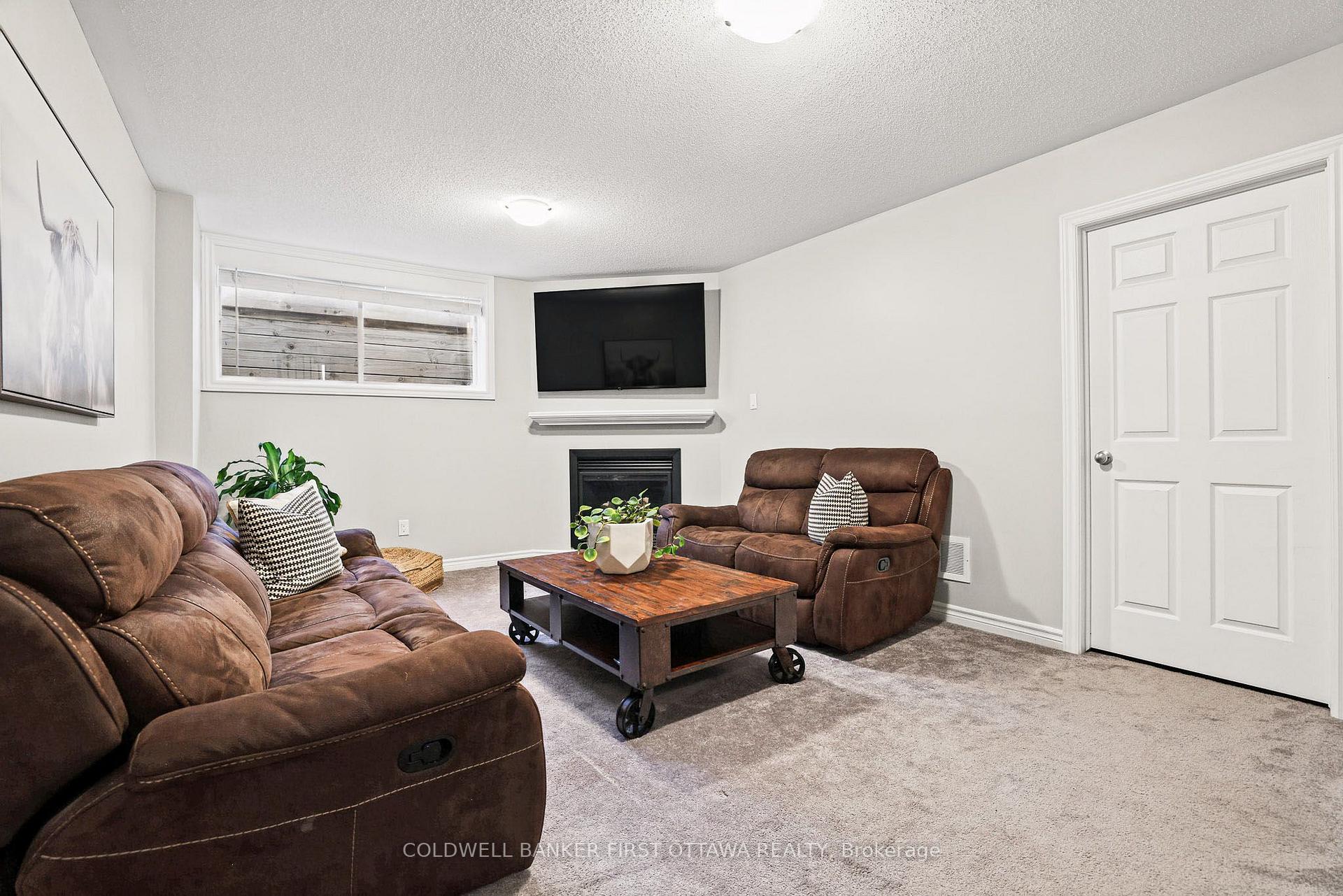 Photo 35 of 151 Calvington Avenue, Ottawa, Kanata - Kanata Lakes/Heritage Hills — HOMEH