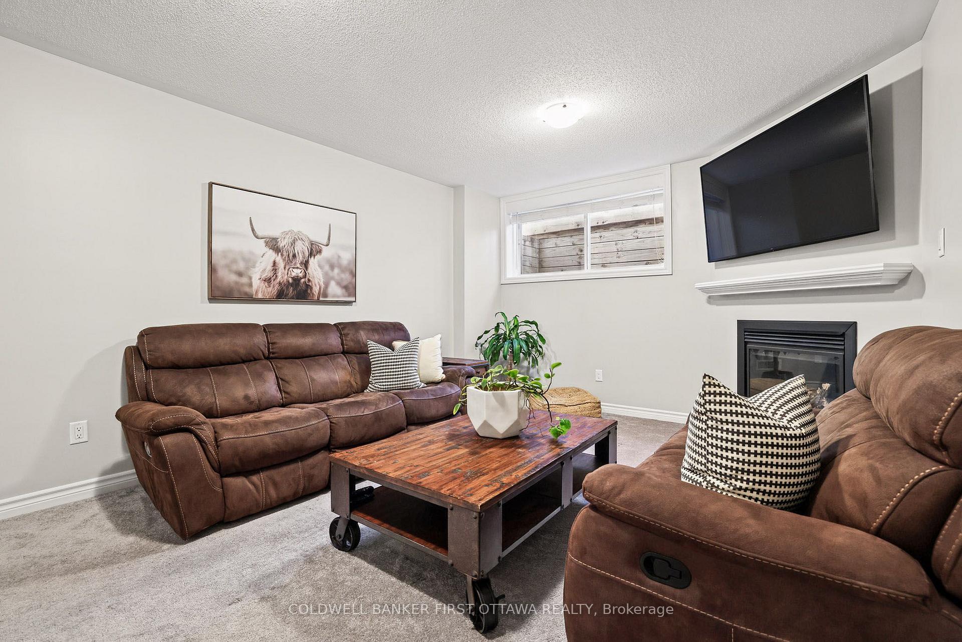 Photo 37 of 151 Calvington Avenue, Ottawa, Kanata - Kanata Lakes/Heritage Hills — HOMEH