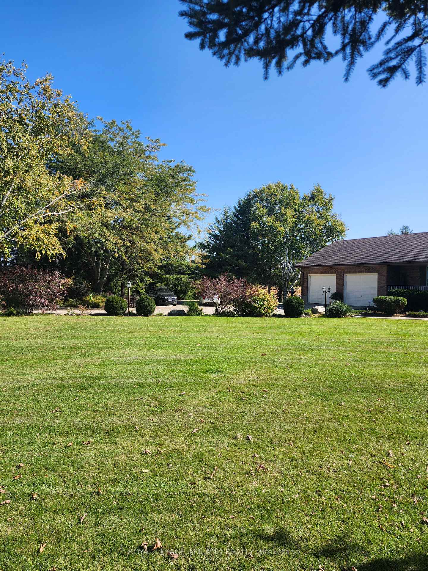 Photo 2 of 1605 Concession Drive, Southwest Middlesex, Rural Southwest Middlesex — HOMEH