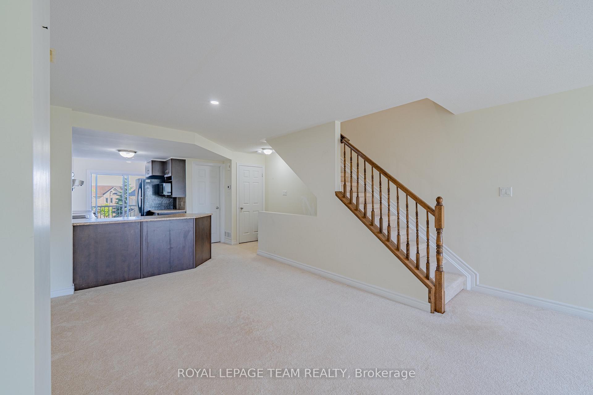 Photo 12 of Unit B, 634 Chapman Mills Drive, Ottawa, Barrhaven - Strandherd — HOMEH