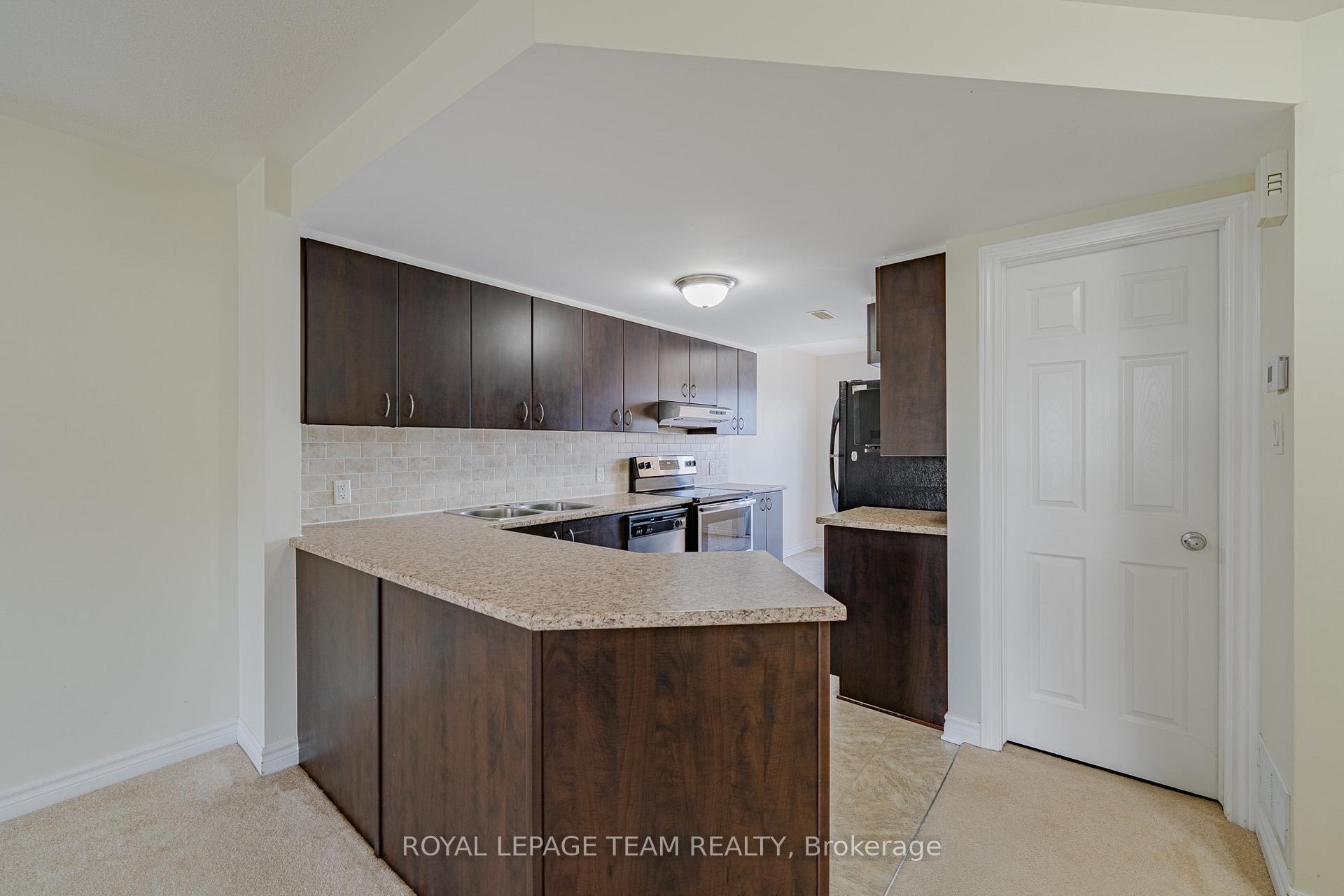 Photo 15 of Unit B, 634 Chapman Mills Drive, Ottawa, Barrhaven - Strandherd — HOMEH