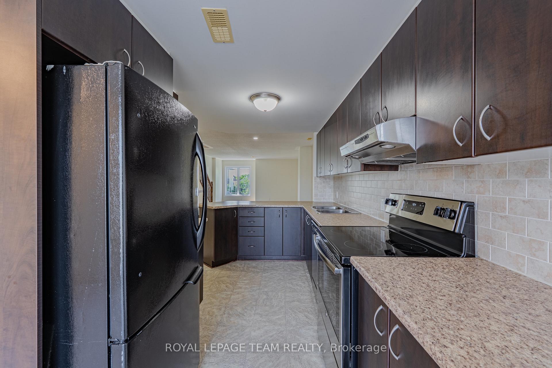 Photo 19 of Unit B, 634 Chapman Mills Drive, Ottawa, Barrhaven - Strandherd — HOMEH