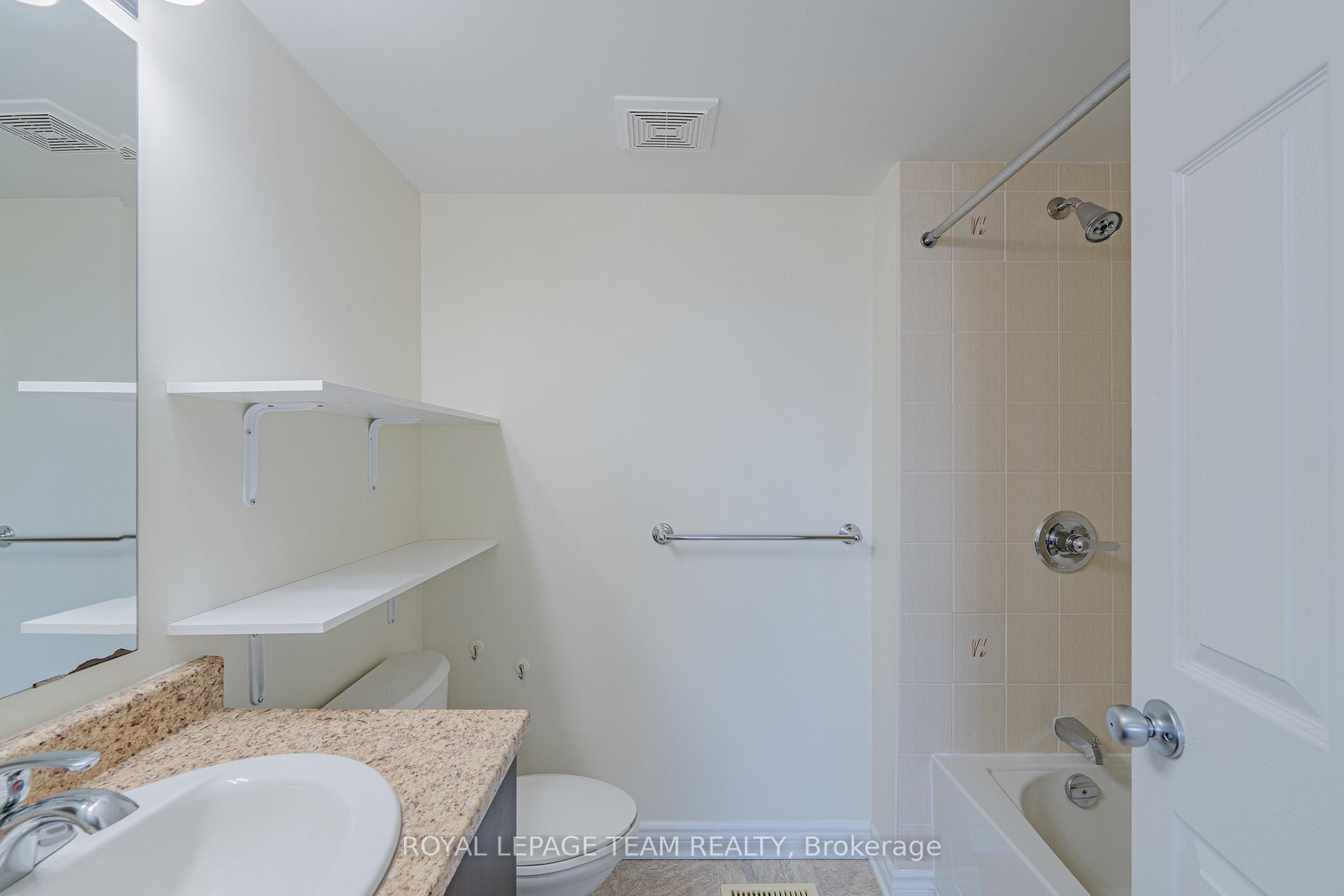 Photo 34 of Unit B, 634 Chapman Mills Drive, Ottawa, Barrhaven - Strandherd — HOMEH