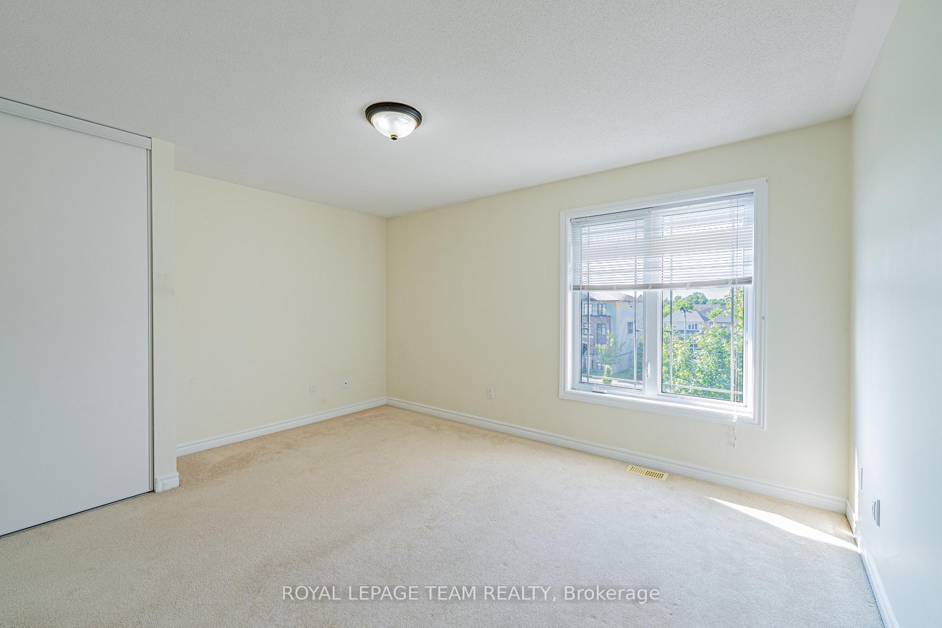 Photo 38 of Unit B, 634 Chapman Mills Drive, Ottawa, Barrhaven - Strandherd — HOMEH