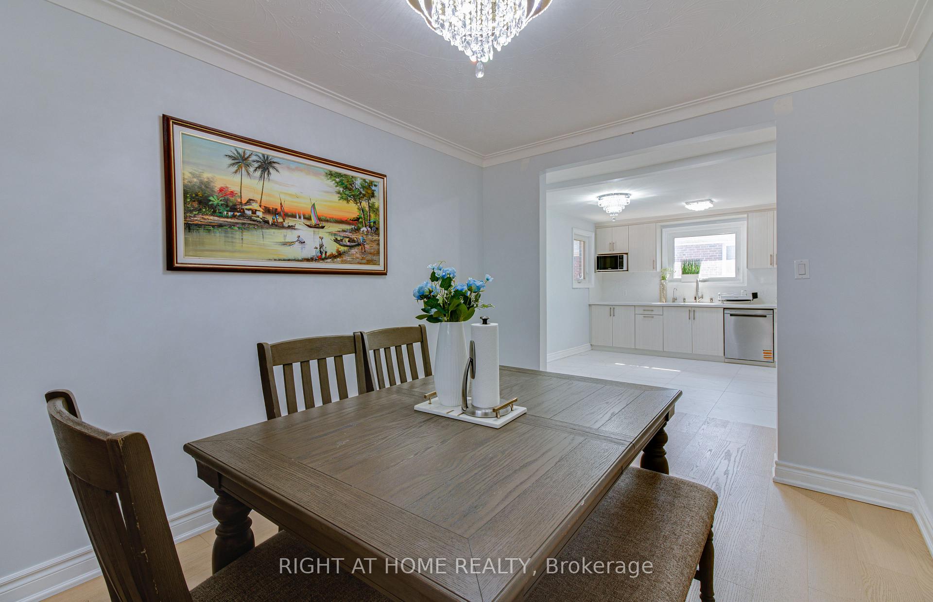 Photo 7 of 37 Mason Road, Scarborough, Scarborough Village — HOMEH
