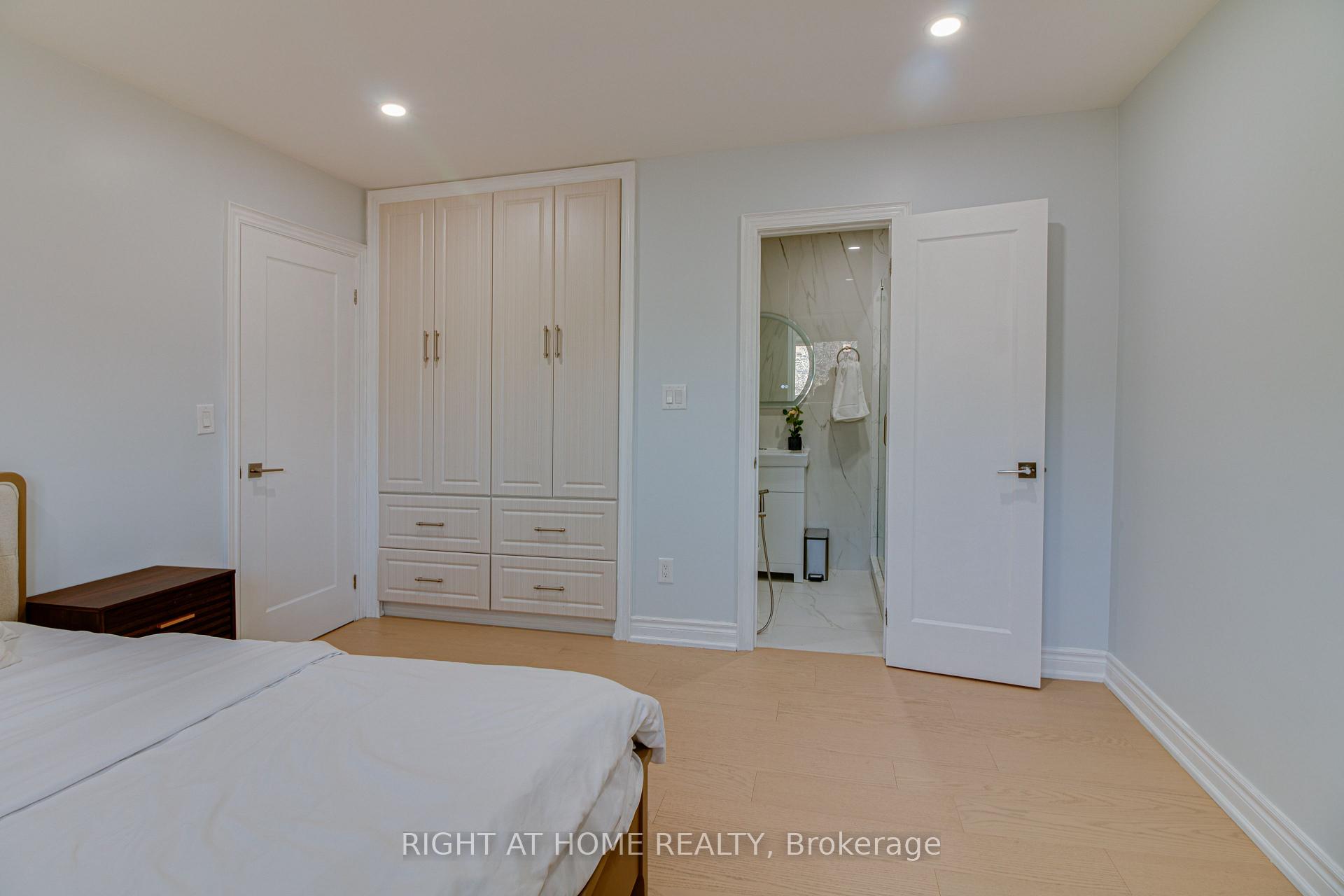 Photo 9 of 37 Mason Road, Scarborough, Scarborough Village — HOMEH