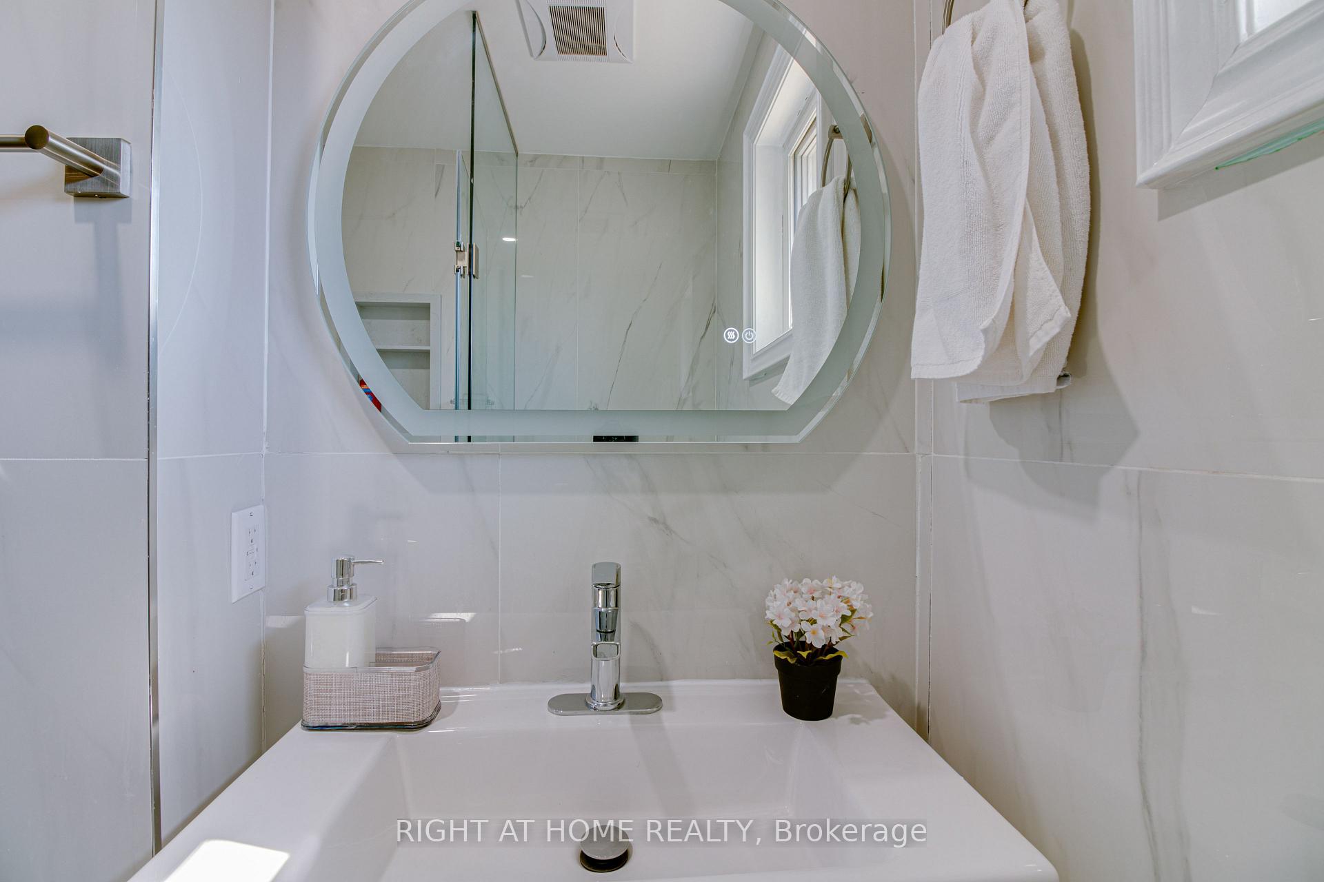 Photo 18 of 37 Mason Road, Scarborough, Scarborough Village — HOMEH