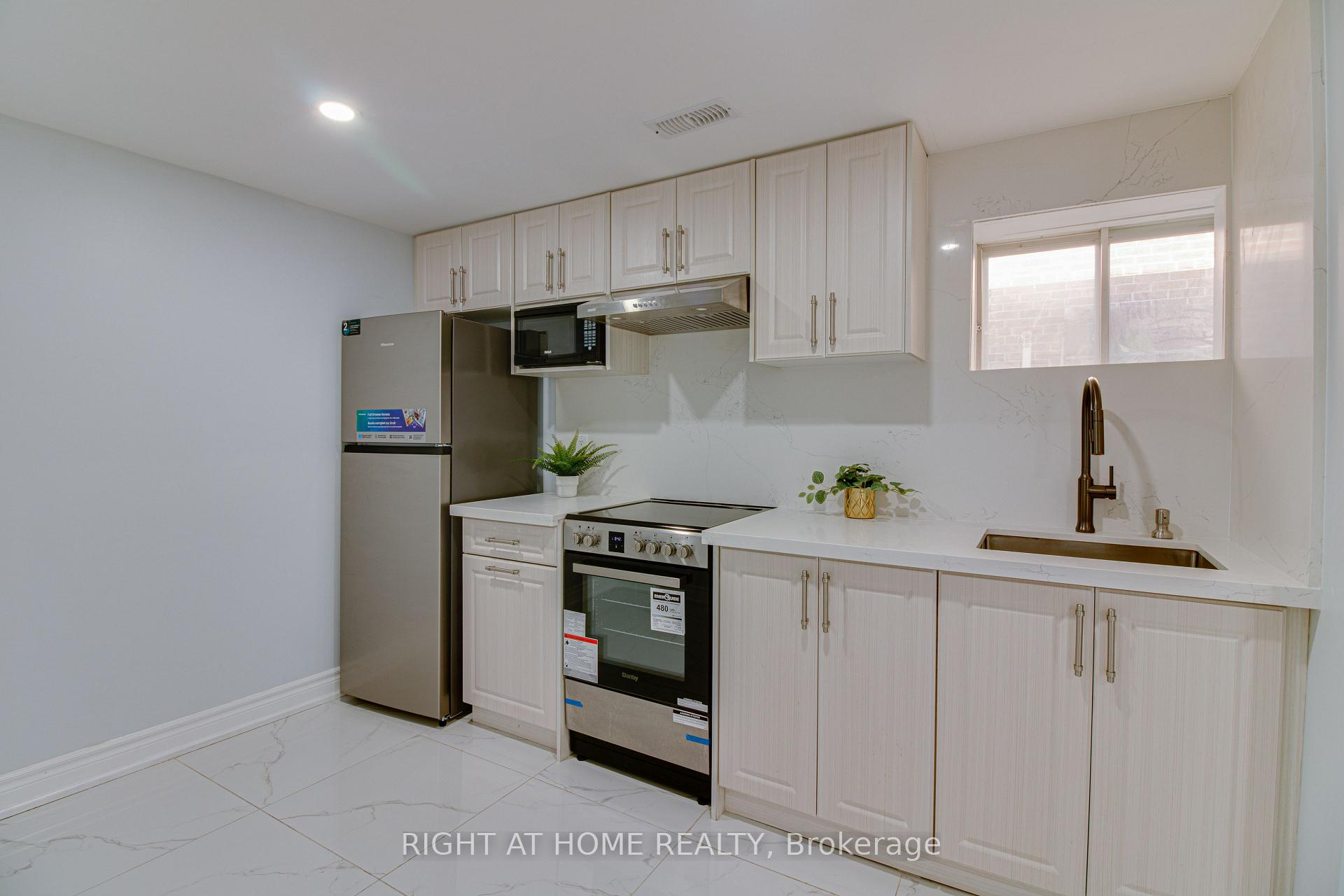 Photo 27 of 37 Mason Road, Scarborough, Scarborough Village — HOMEH