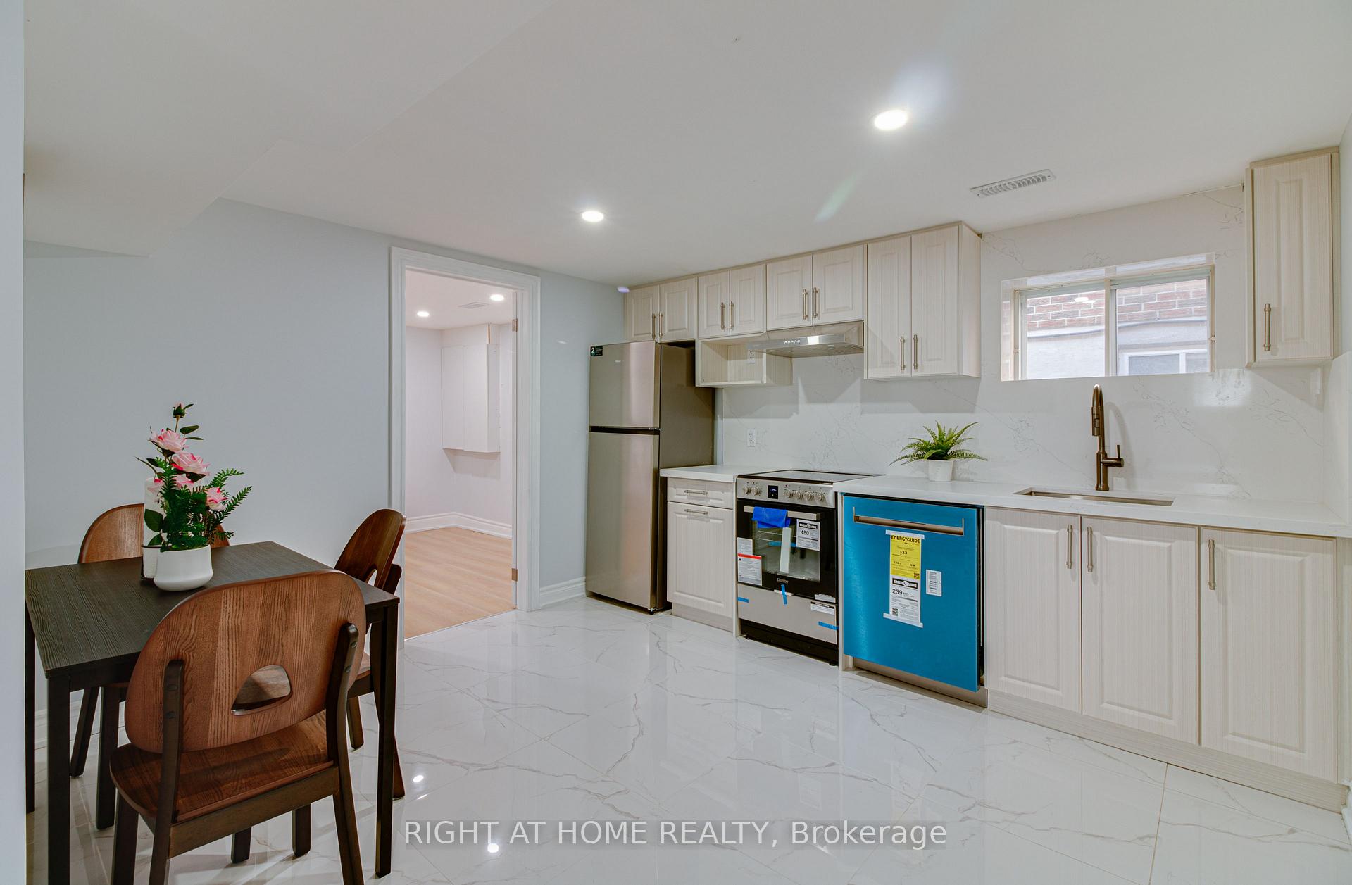 Photo 35 of 37 Mason Road, Scarborough, Scarborough Village — HOMEH