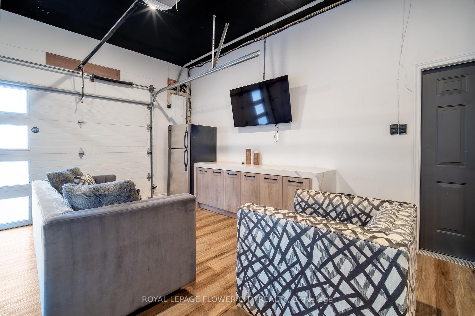 Photo 16 of 734 Mountain Road, Collingwood — HOMEH