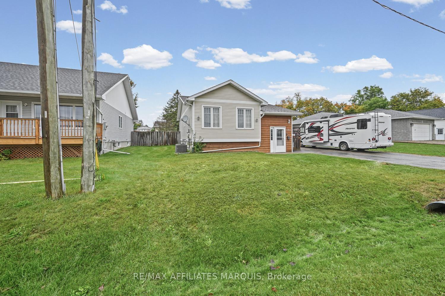 Photo 3 of 106 Lorne Street, Montague, Montague Twp — HOMEH