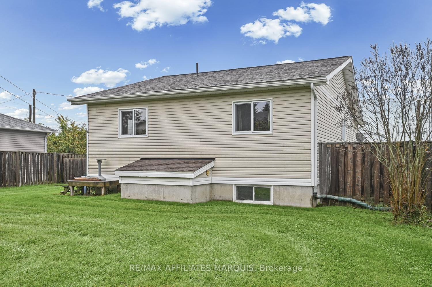 Photo 47 of 106 Lorne Street, Montague, Montague Twp — HOMEH