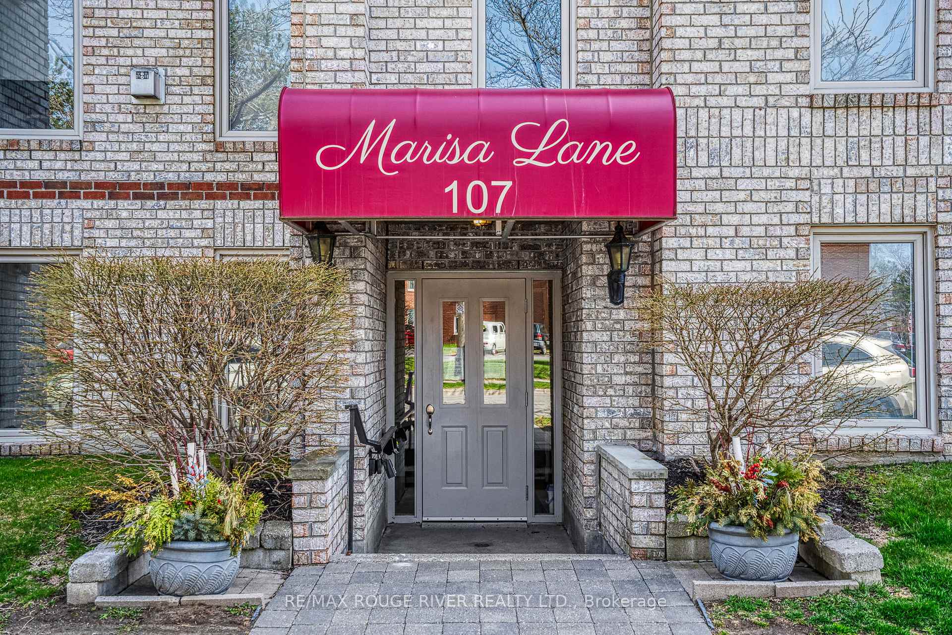 Photo 2 of Unit 403, 107 Marisa Lane, Cobourg — HOMEH