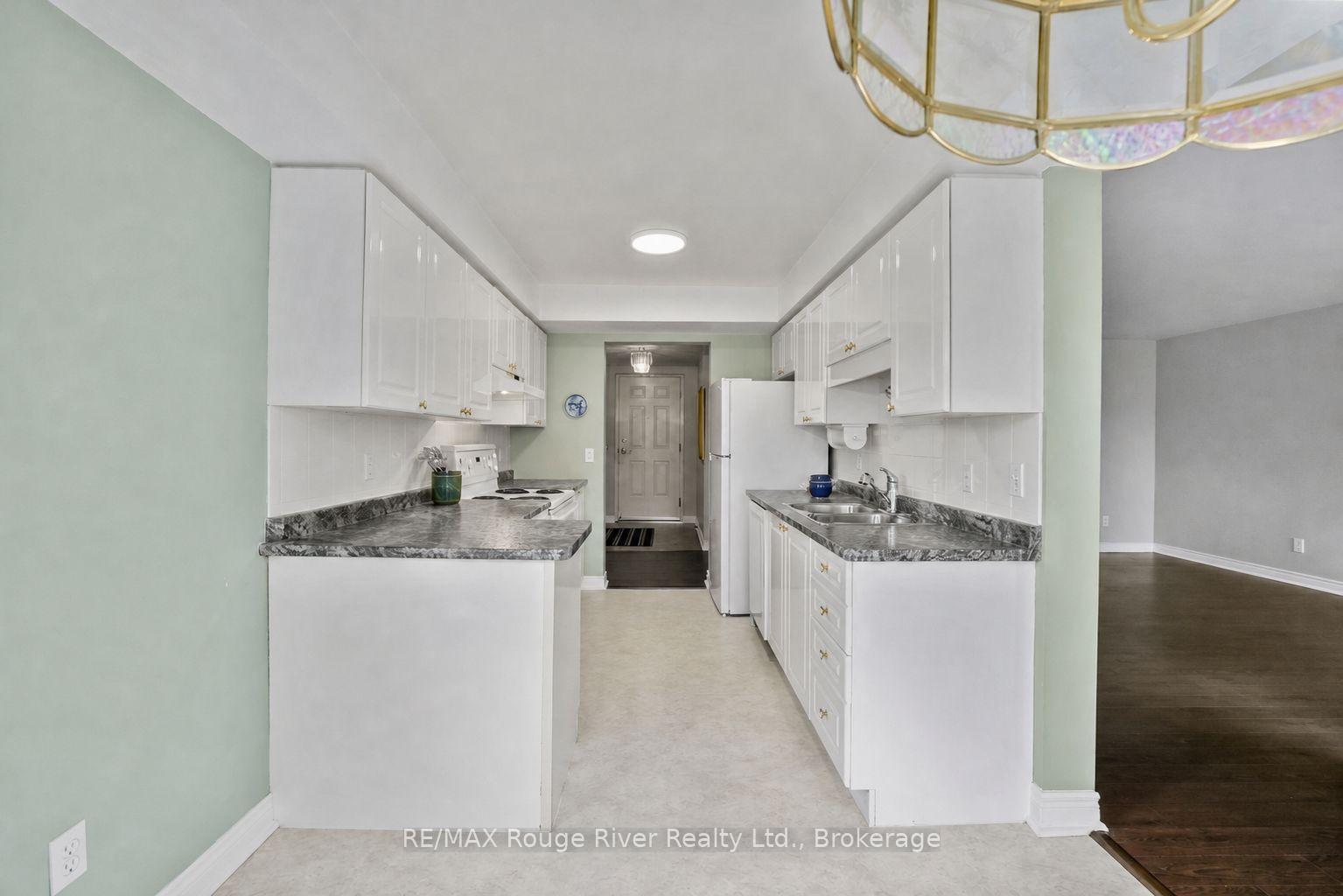 Photo 10 of Unit 403, 107 Marisa Lane, Cobourg — HOMEH