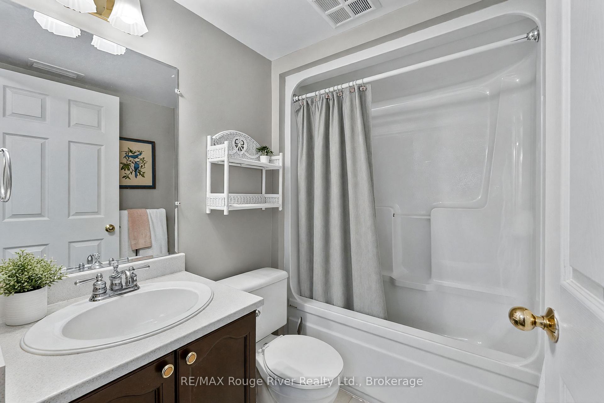 Photo 14 of Unit 403, 107 Marisa Lane, Cobourg — HOMEH