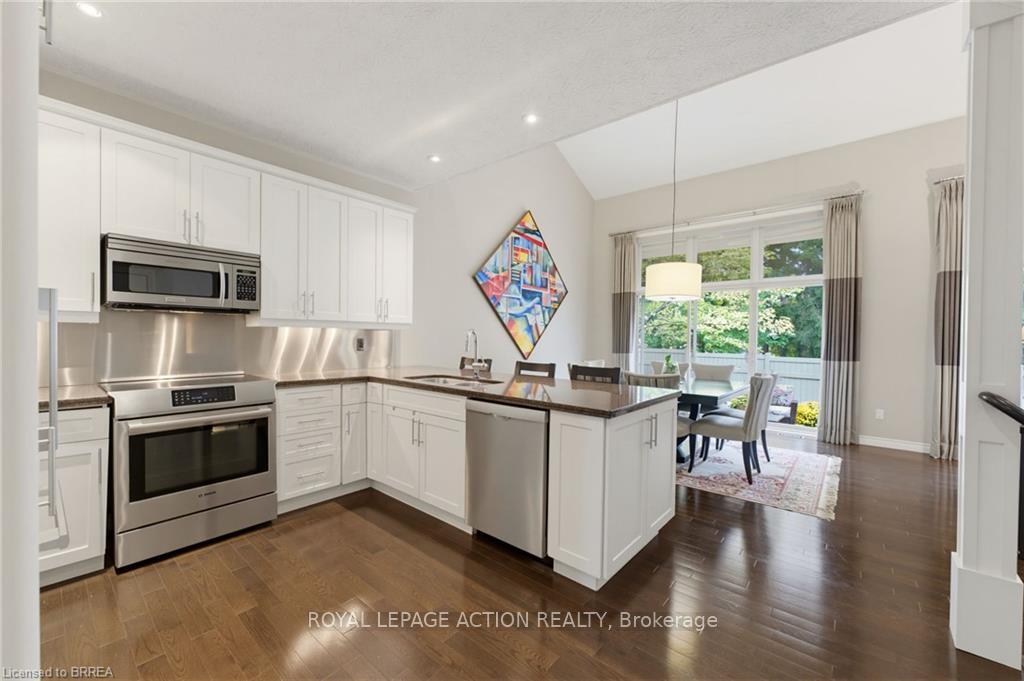 Photo 10 of Unit 3, 68 Fairview Drive, Brantford, Fairview/Greenbrier — HOMEH
