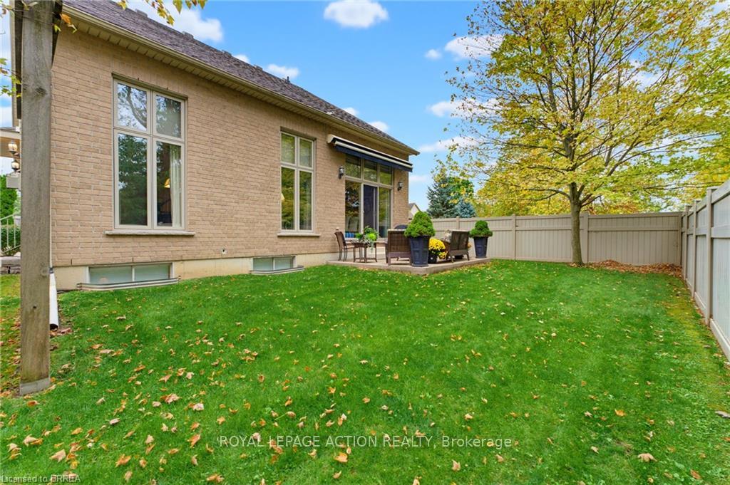 Photo 13 of Unit 3, 68 Fairview Drive, Brantford, Fairview/Greenbrier — HOMEH