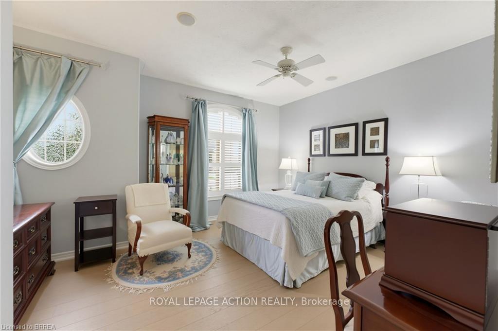 Photo 14 of Unit 3, 68 Fairview Drive, Brantford, Fairview/Greenbrier — HOMEH