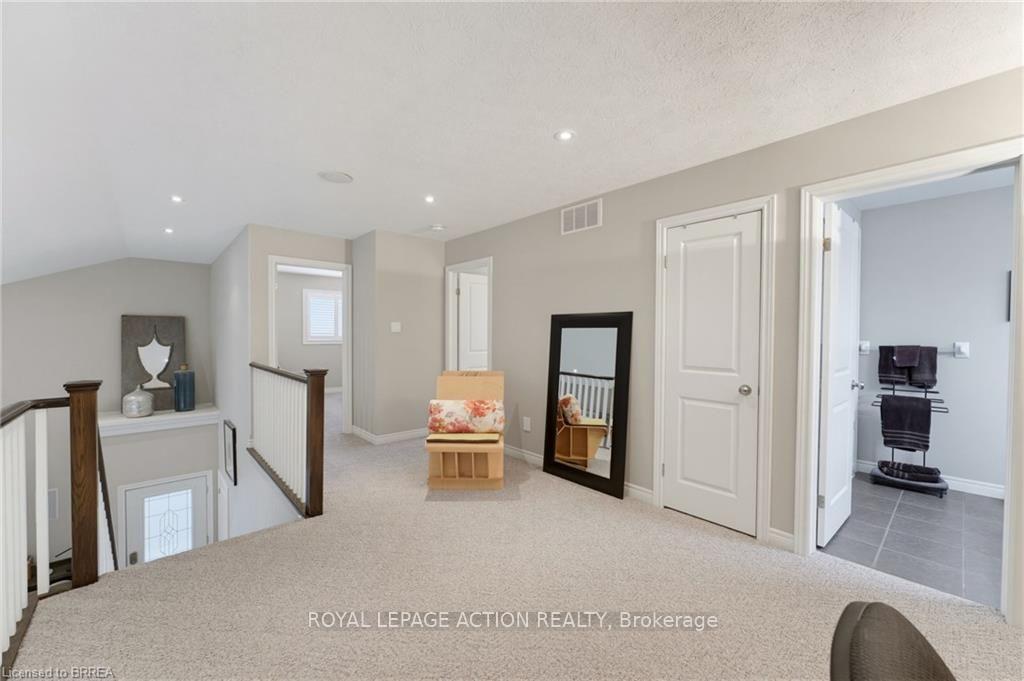 Photo 21 of Unit 3, 68 Fairview Drive, Brantford, Fairview/Greenbrier — HOMEH