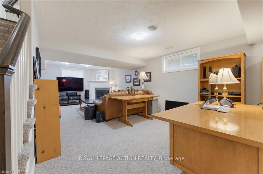 Photo 26 of Unit 3, 68 Fairview Drive, Brantford, Fairview/Greenbrier — HOMEH