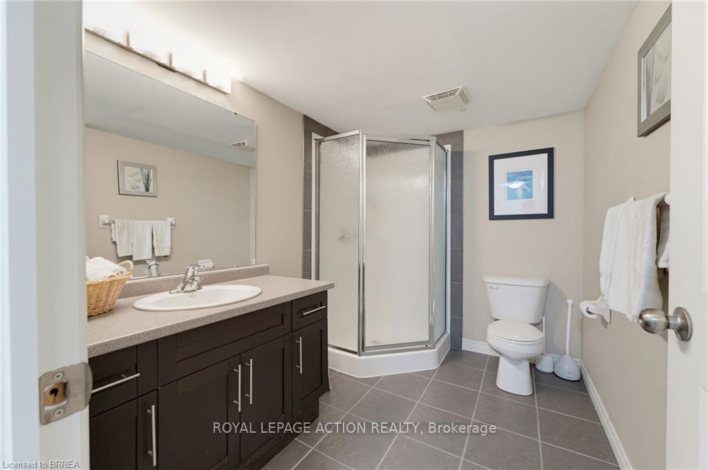 Photo 30 of Unit 3, 68 Fairview Drive, Brantford, Fairview/Greenbrier — HOMEH