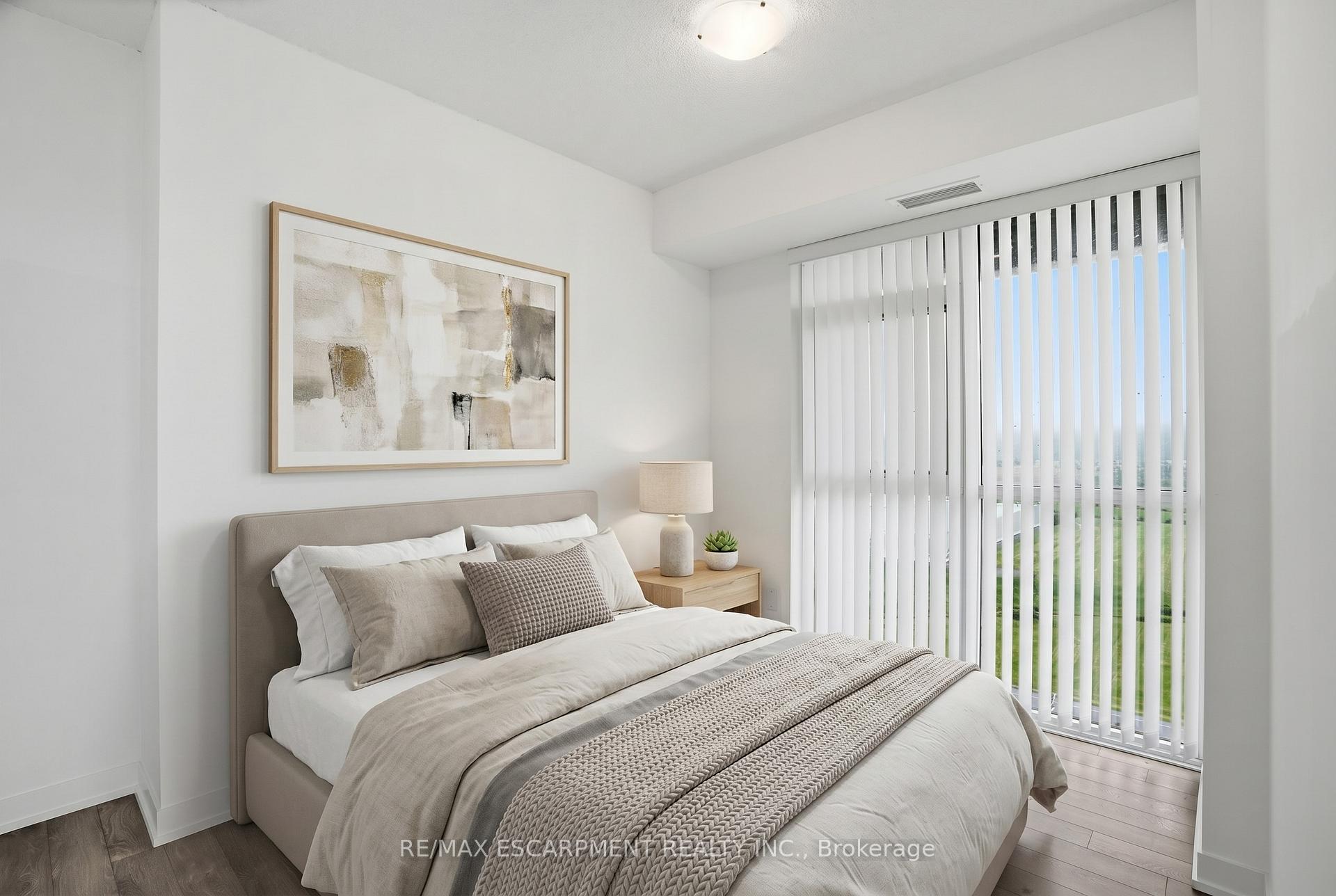 Photo 16 of Unit 1201, 550 North Service Road, Grimsby, Grimsby Beach — HOMEH