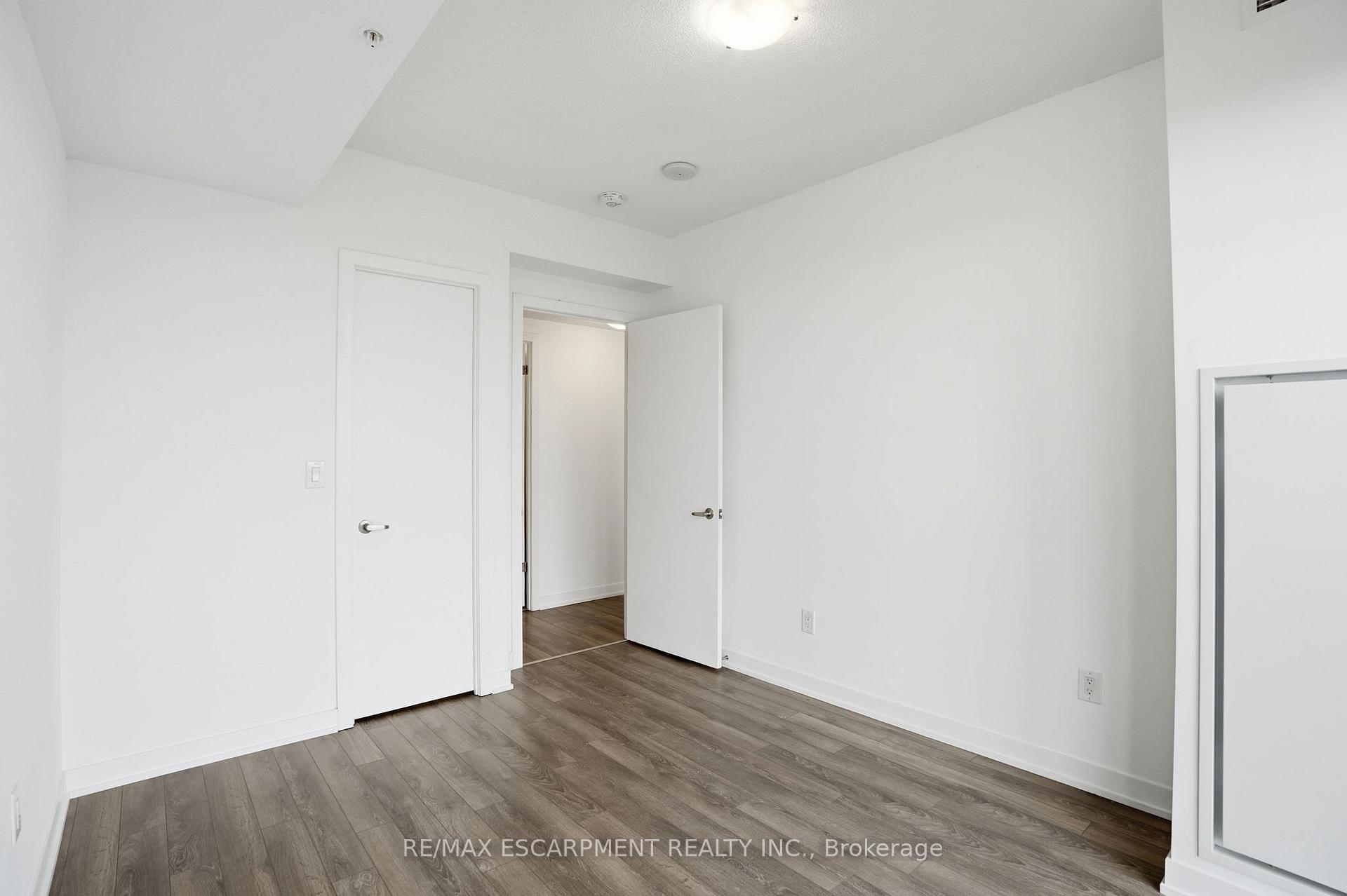 Photo 22 of Unit 1201, 550 North Service Road, Grimsby, Grimsby Beach — HOMEH