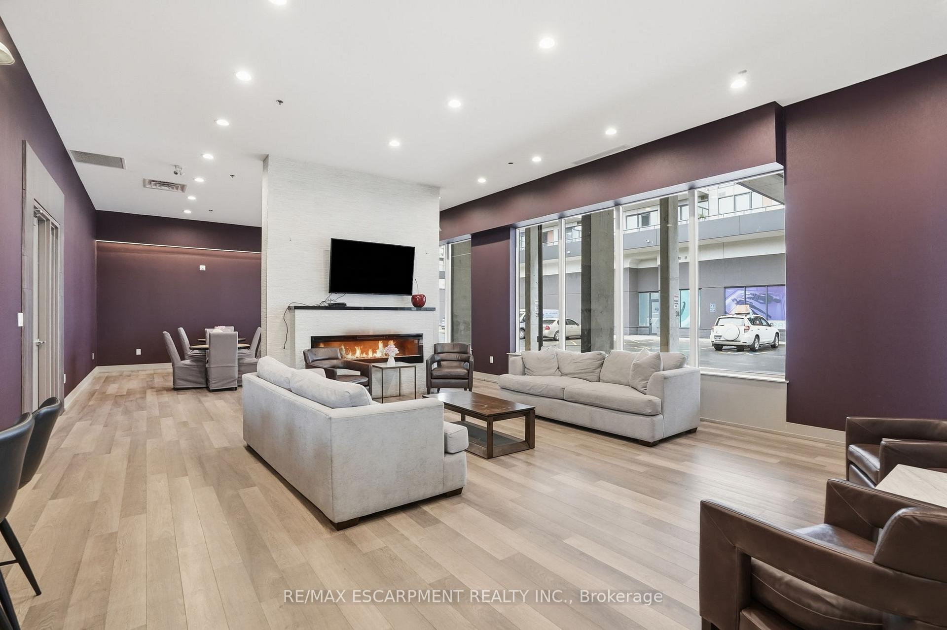 Photo 29 of Unit 1201, 550 North Service Road, Grimsby, Grimsby Beach — HOMEH