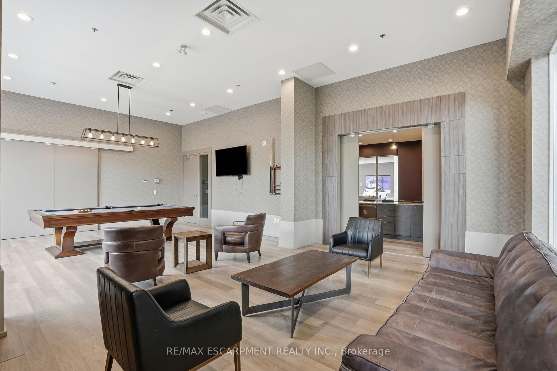 Photo 33 of Unit 1201, 550 North Service Road, Grimsby, Grimsby Beach — HOMEH