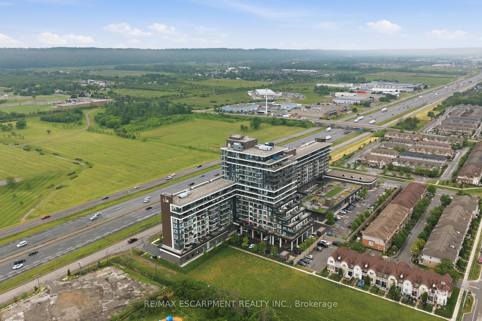 Photo 38 of Unit 1201, 550 North Service Road, Grimsby, Grimsby Beach — HOMEH