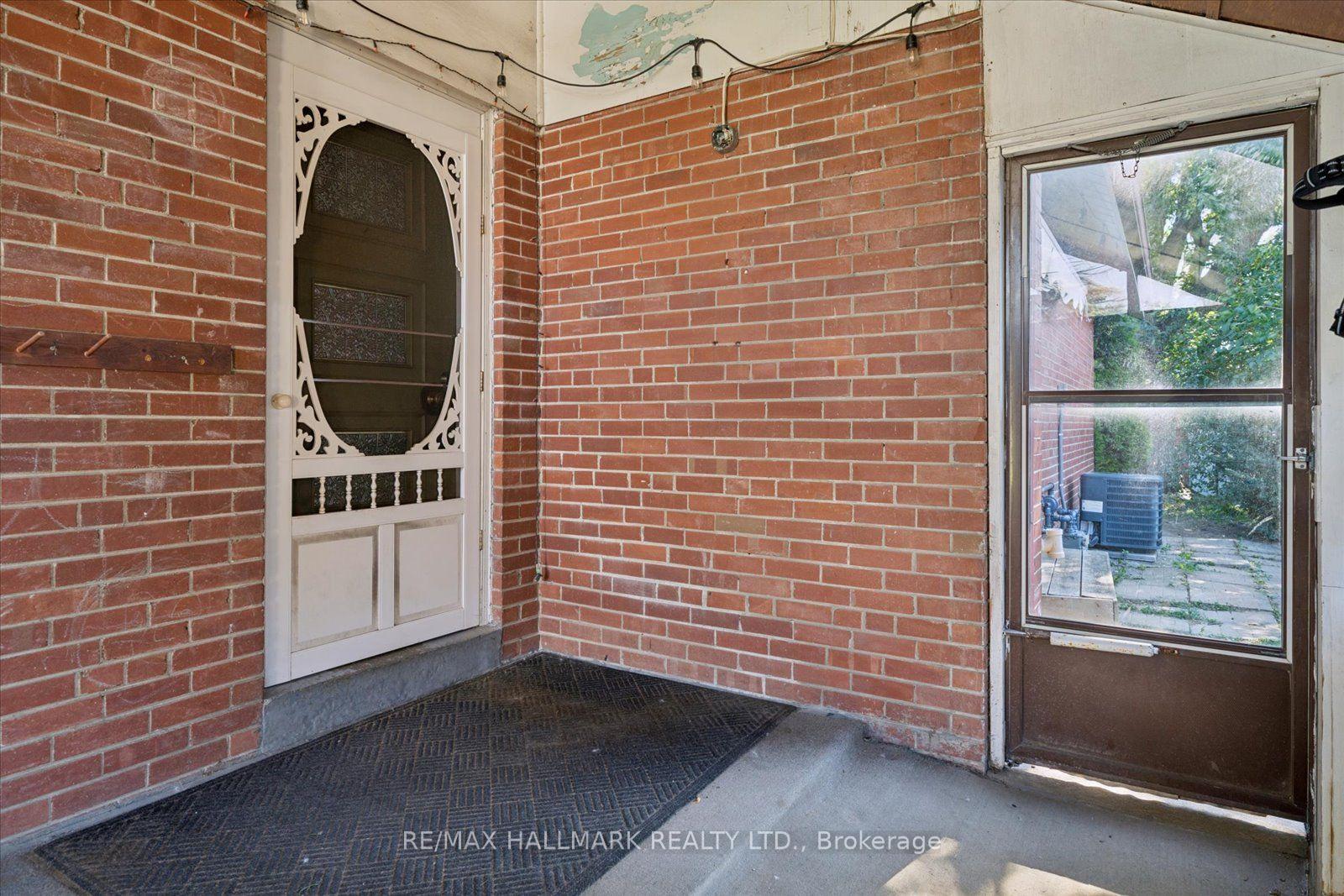Photo 4 of 73 Deerfield Road, Scarborough, Bendale — HOMEH
