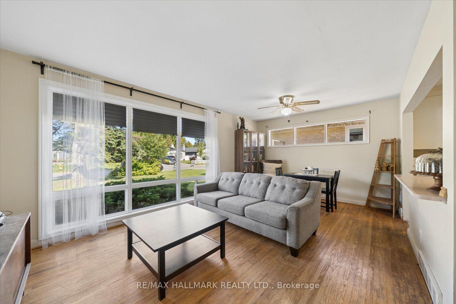 Photo 9 of 73 Deerfield Road, Scarborough, Bendale — HOMEH